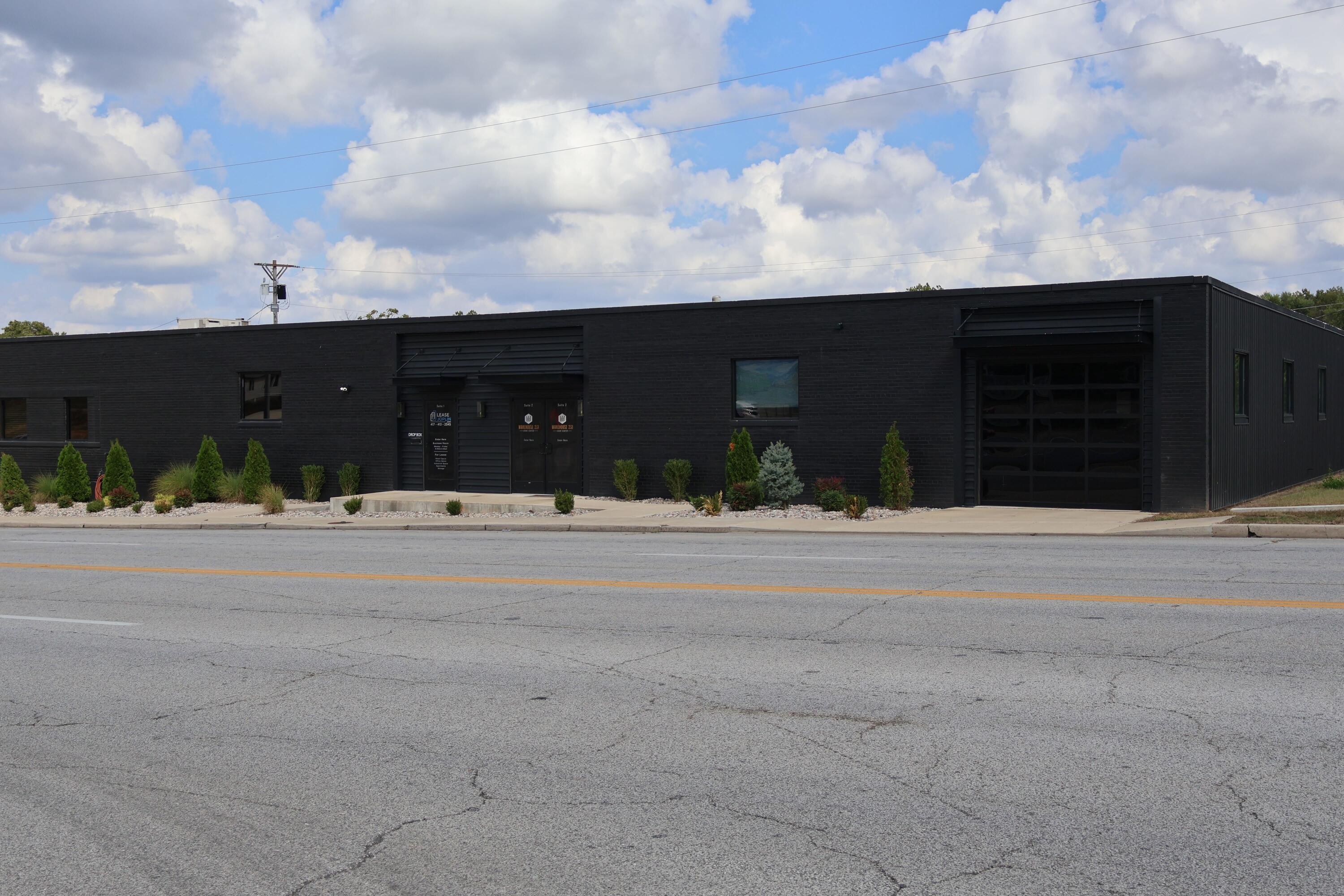 Photo 3 - Commercial Sale for sale – 231 N Main Street  Joplin, MO