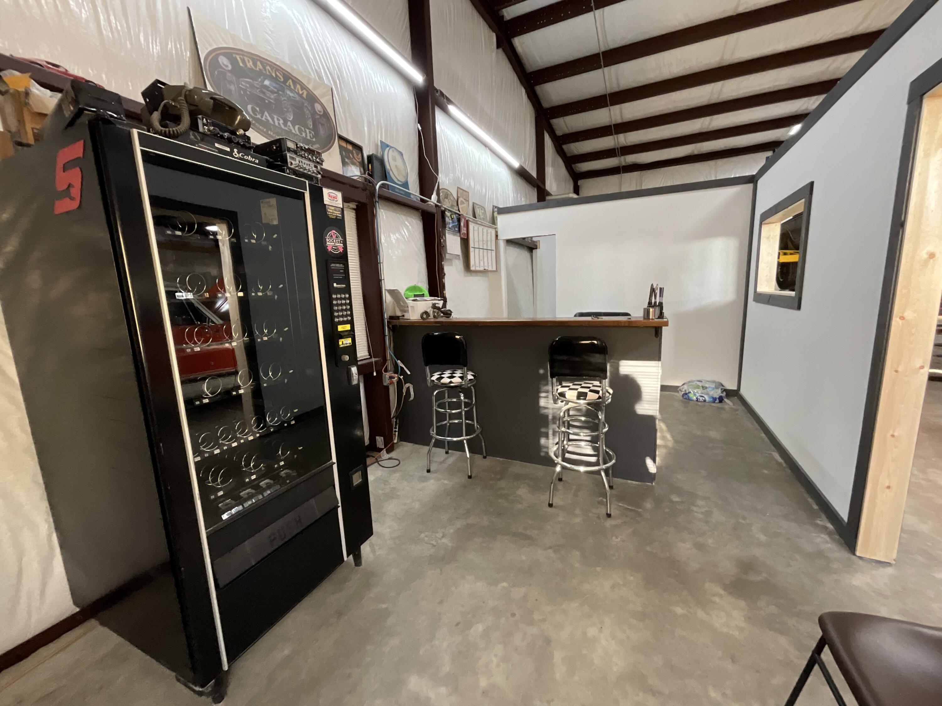 Photo 7 - Commercial Sale for sale – 1813  Private Road 8650   West Plains, MO