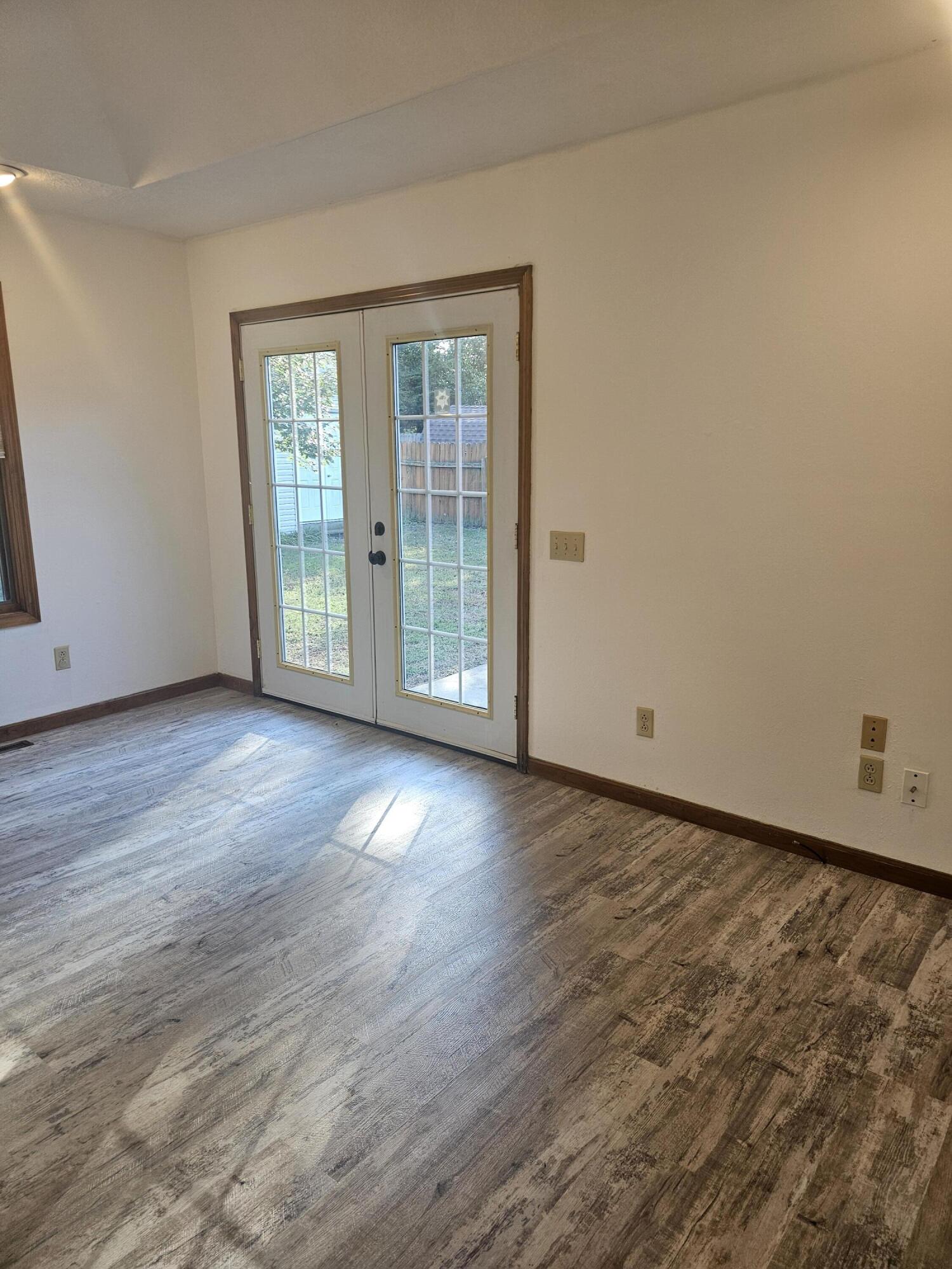 Photo 8 - Residential for sale – 2306 W Auburn Street  Bolivar, MO