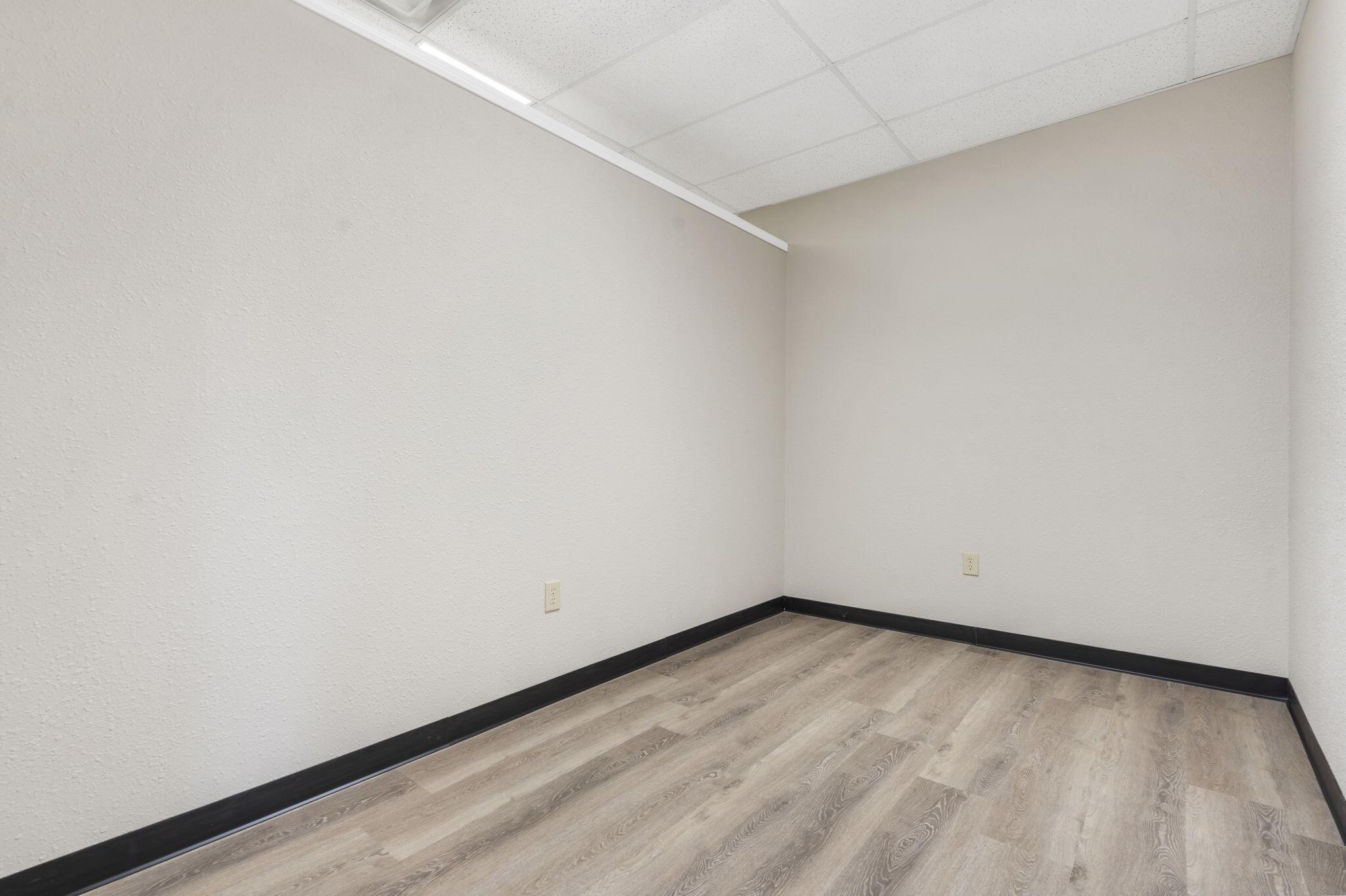 Photo 11 - Commercial Sale for sale – 204 E 5th   Cassville, MO