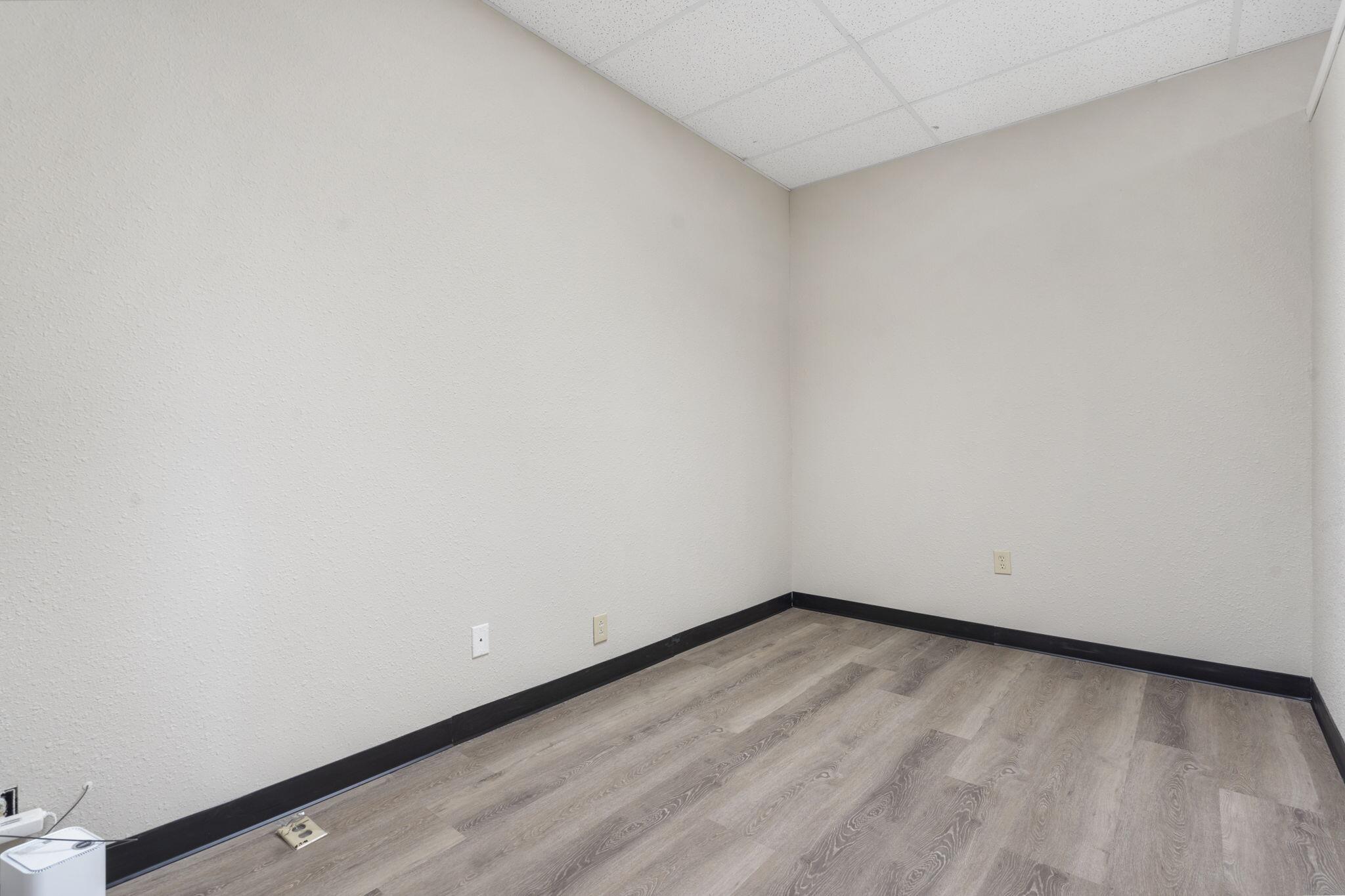 Photo 8 - Commercial Sale for sale – 204 E 5th   Cassville, MO