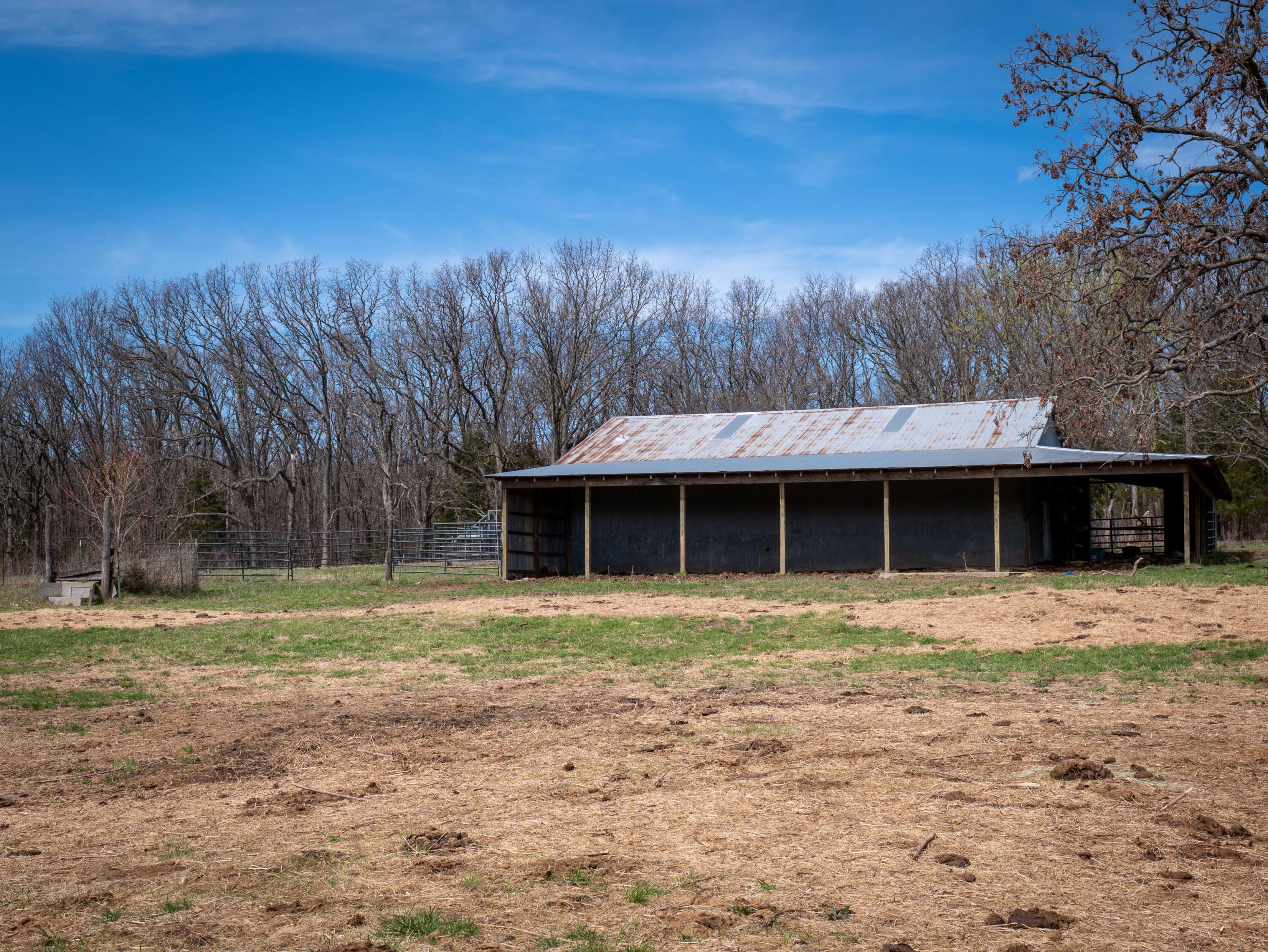 Photo 6 - Farm for sale – 476 E 380th Road  Dunnegan, MO