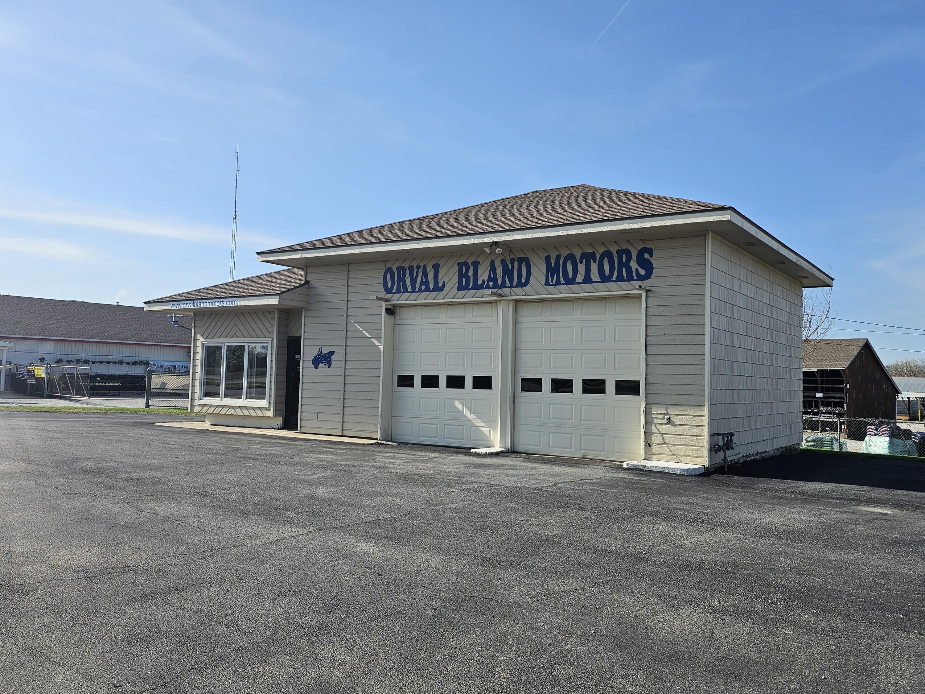 Photo 9 - Commercial Sale for sale – 119  Us-54   El Dorado Springs, MO