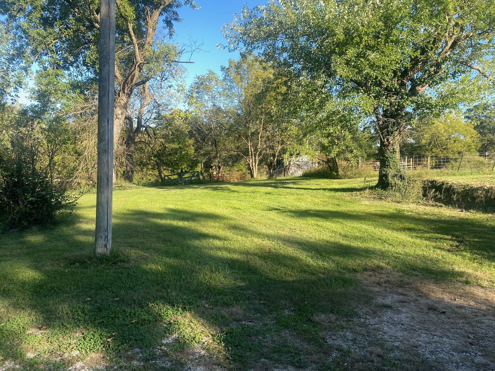 Photo 6 - Residential for sale – 27418  Farm Road 1090   Seligman, MO