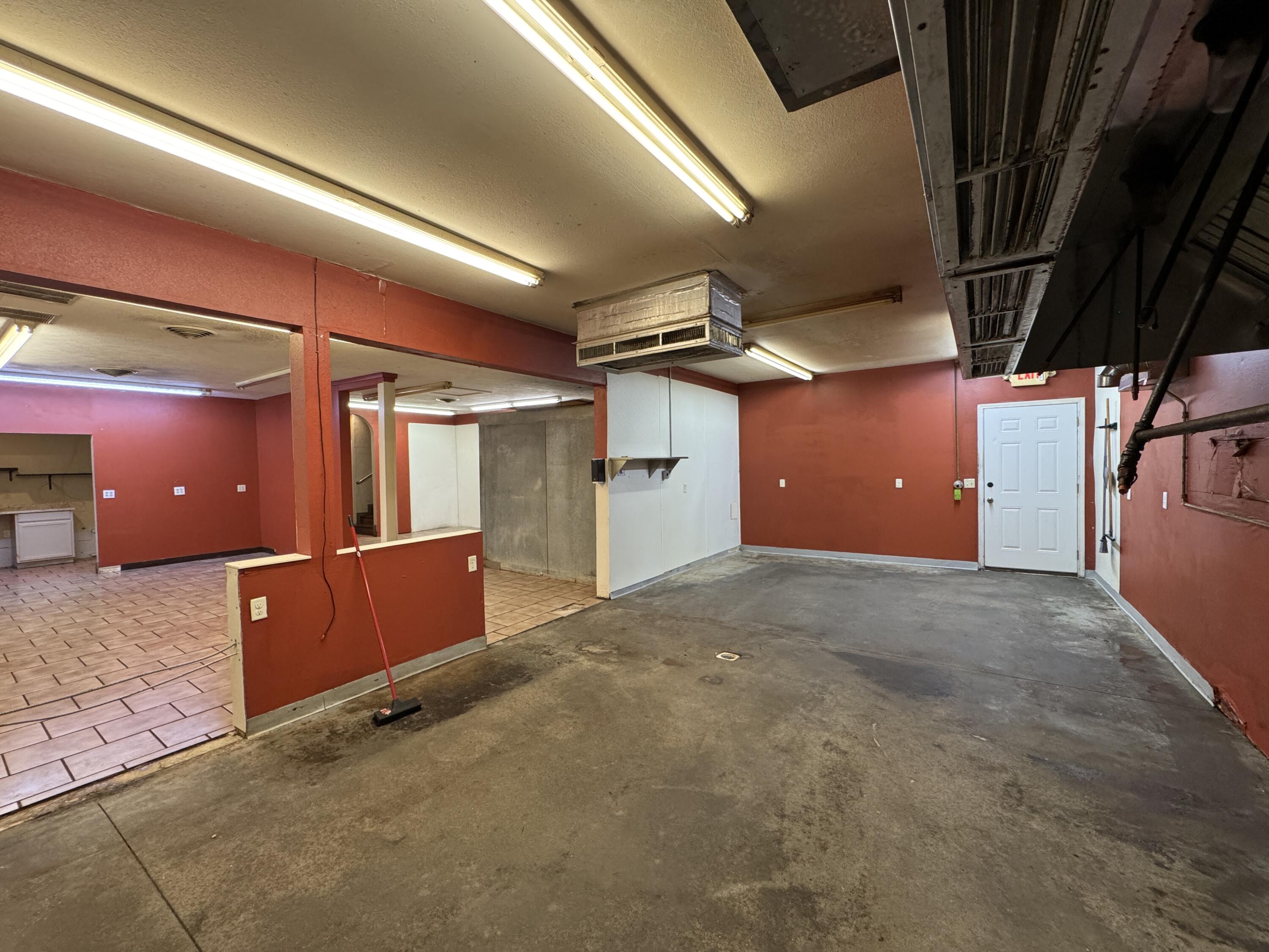 Photo 38 - Commercial Sale for sale – 329 S Main   Bolivar, MO