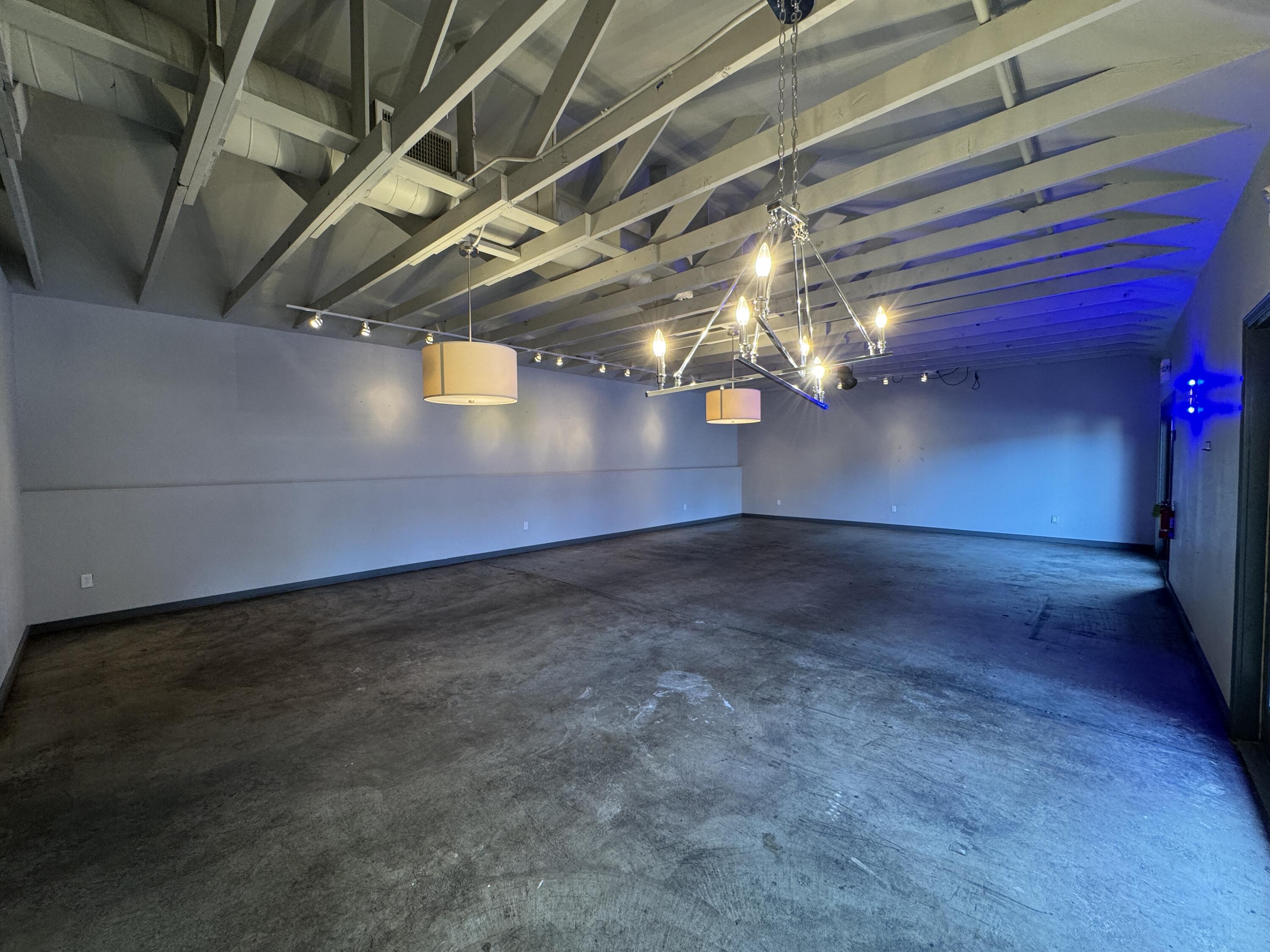 Photo 51 - Commercial Sale for sale – 329 S Main   Bolivar, MO