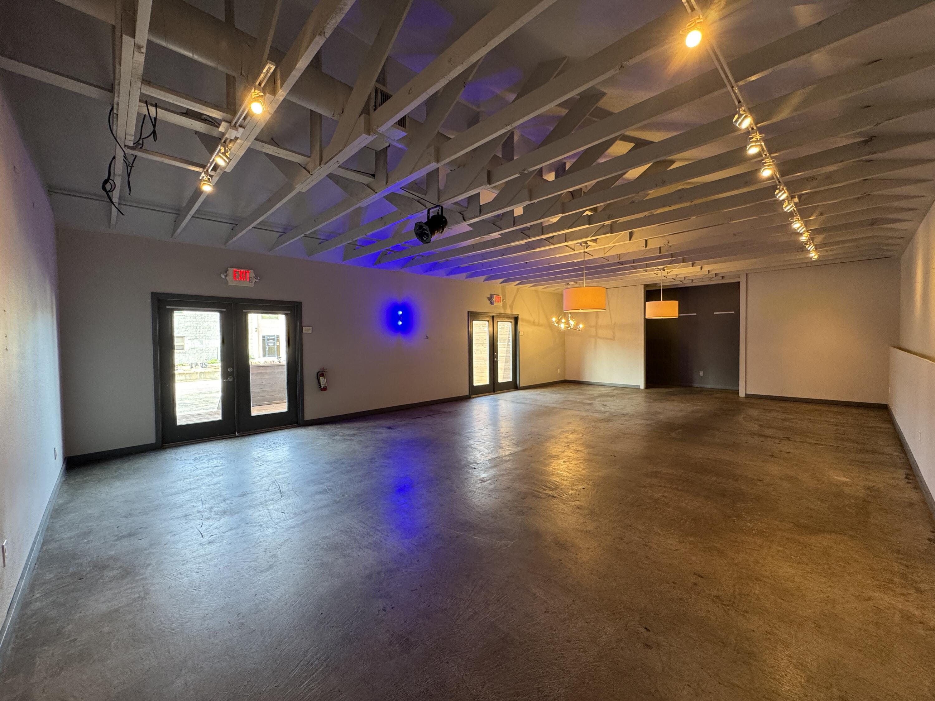 Photo 53 - Commercial Sale for sale – 329 S Main   Bolivar, MO