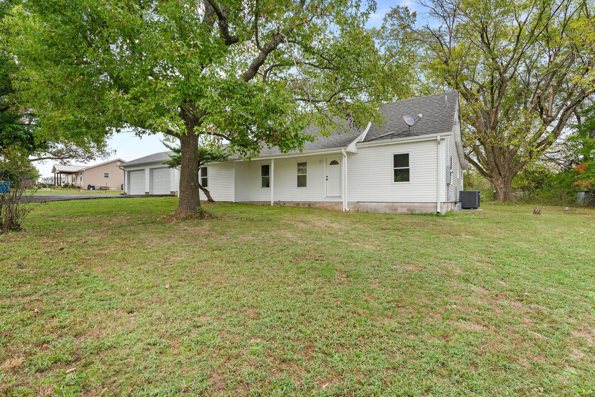 Photo 4 - Residential for sale – 7308 N Farm Road 203   Strafford, MO