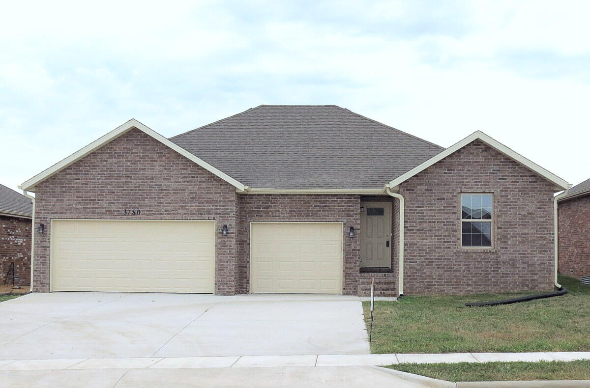 Residential for sale – 3780 W Riley Street  Bolivar, MO