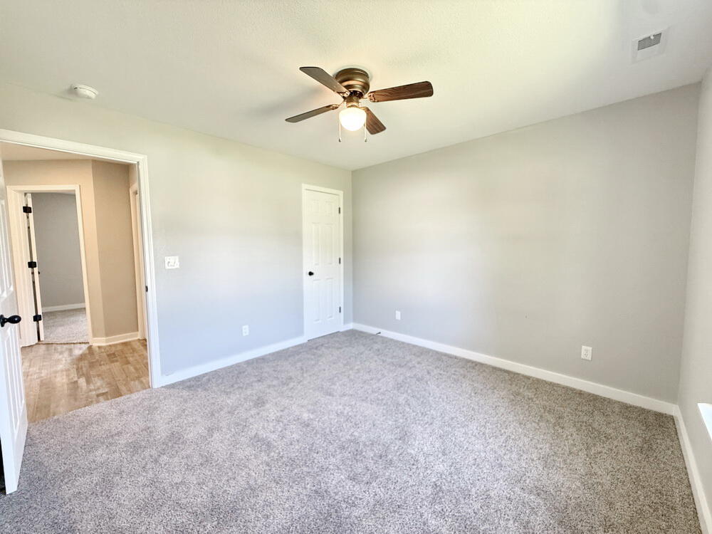 Photo 18 - Residential for sale – 106 E Lafayette Street  El Dorado Springs, MO