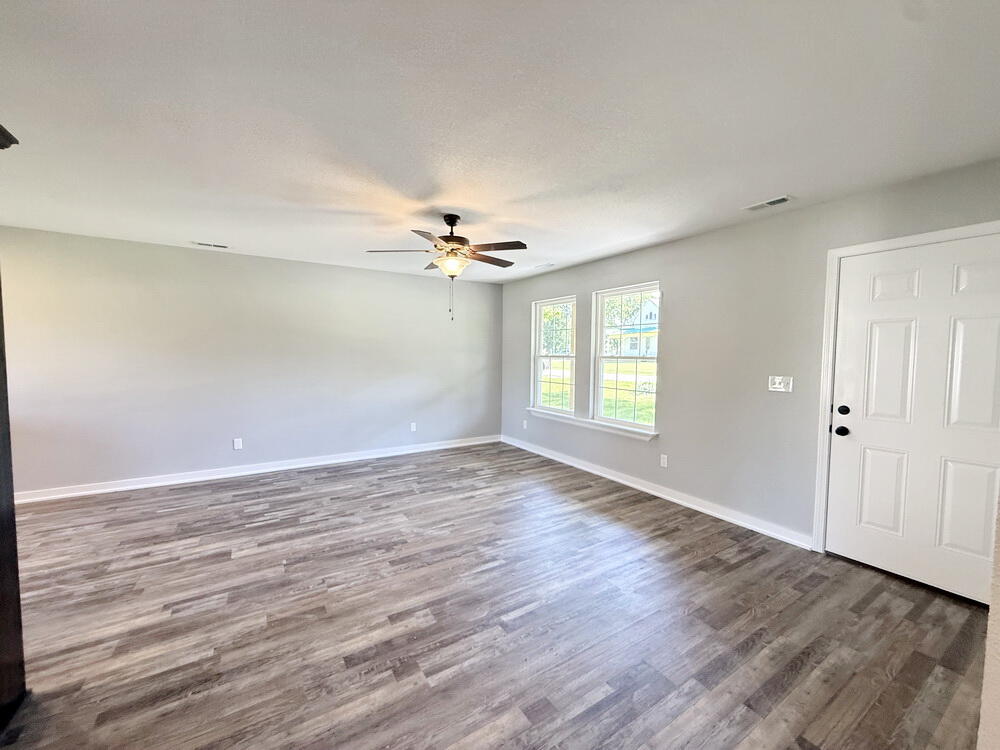 Photo 12 - Residential for sale – 106 E Lafayette Street  El Dorado Springs, MO