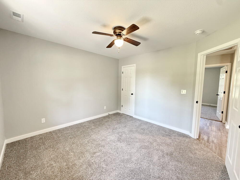 Photo 15 - Residential for sale – 106 E Lafayette Street  El Dorado Springs, MO