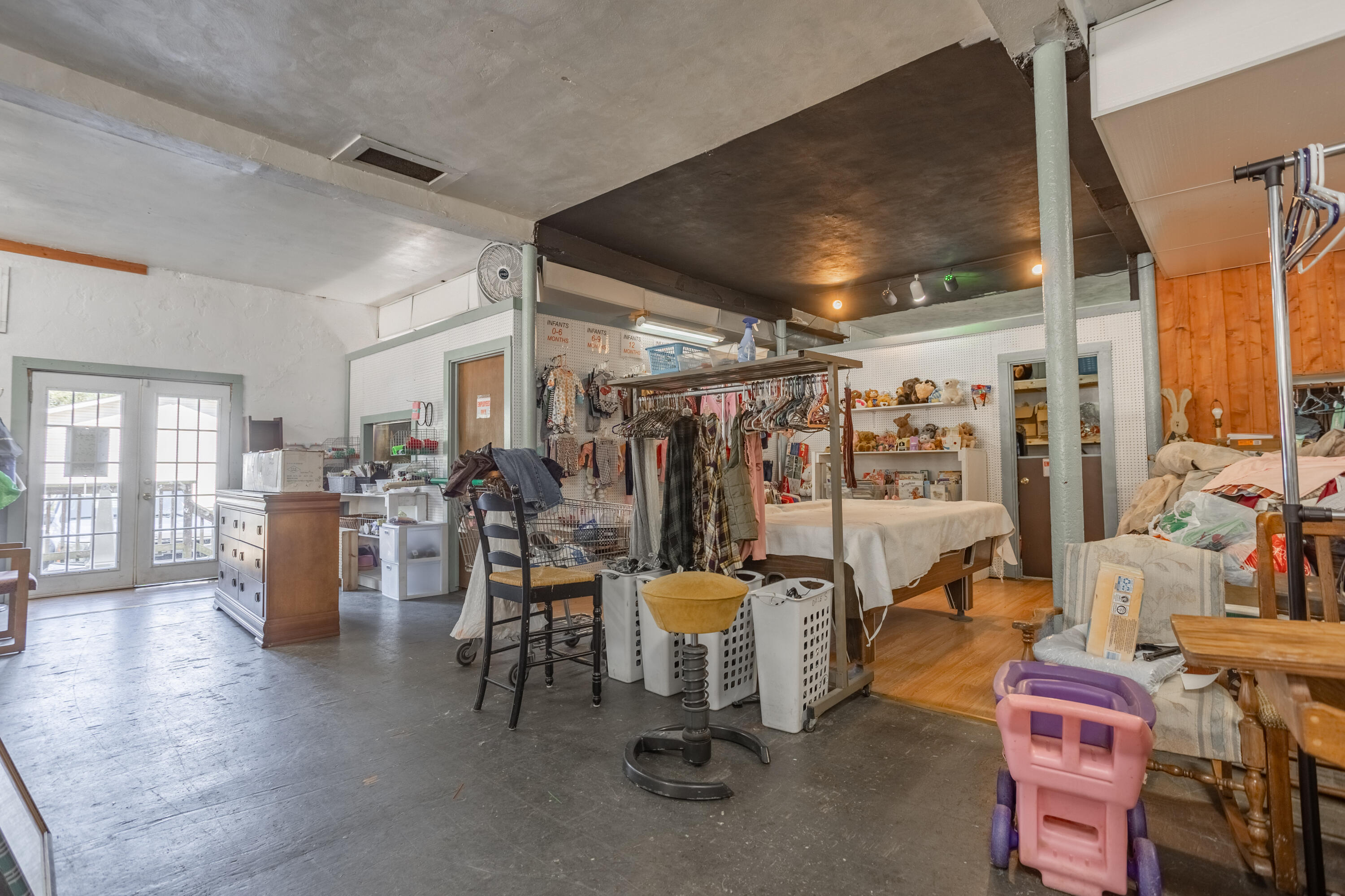 Photo 6 - Commercial Sale for sale – 282 N Main Street  Gainesville, MO