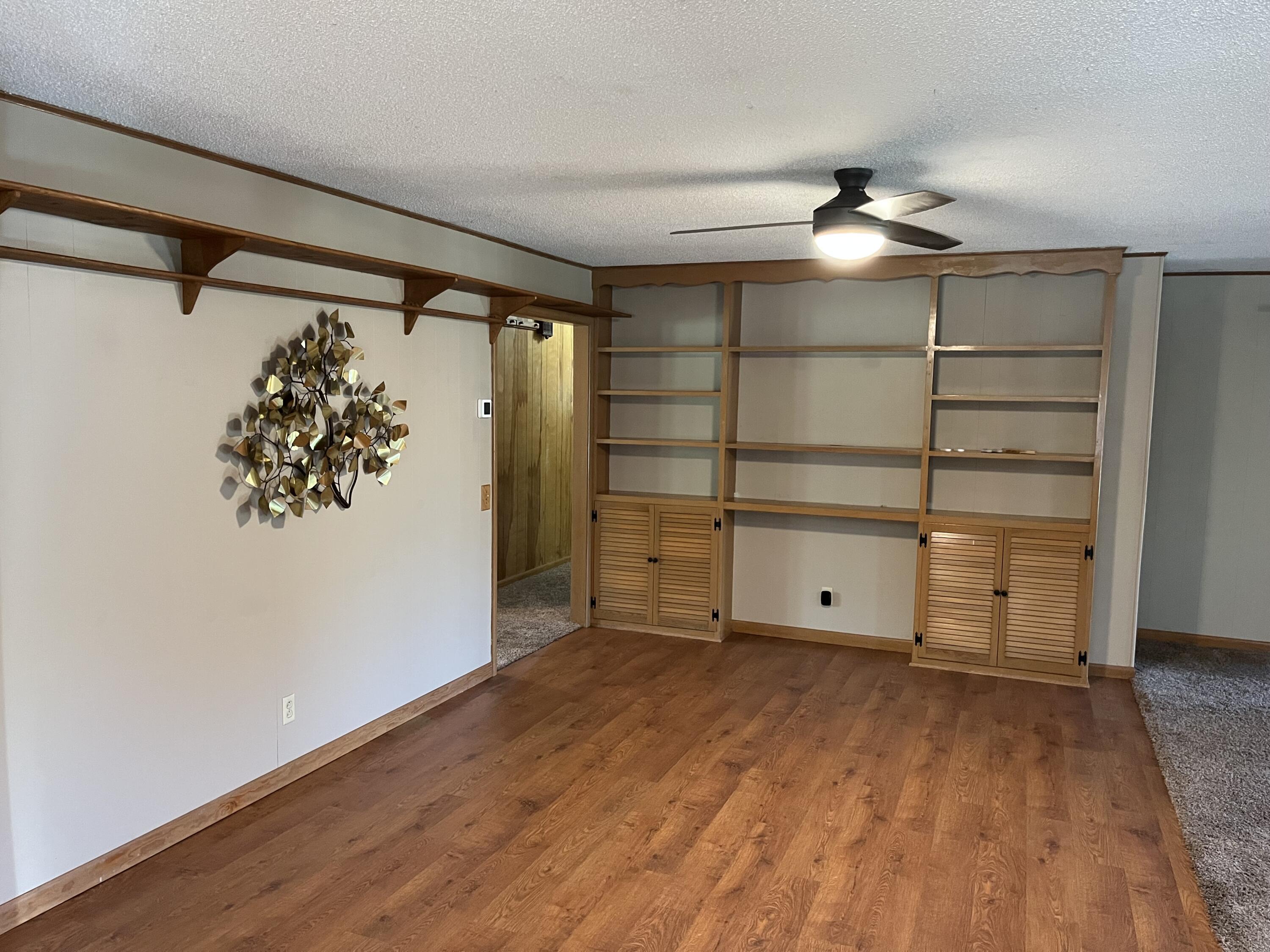 Photo 18 - Residential for sale – 1220  Tyler Street  Aurora, MO