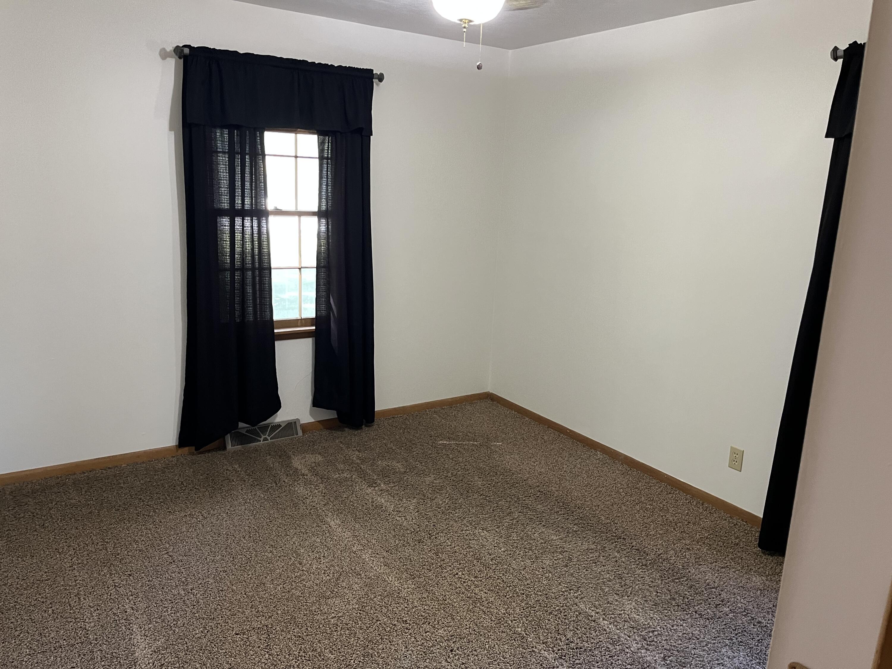 Photo 34 - Residential for sale – 1220  Tyler Street  Aurora, MO