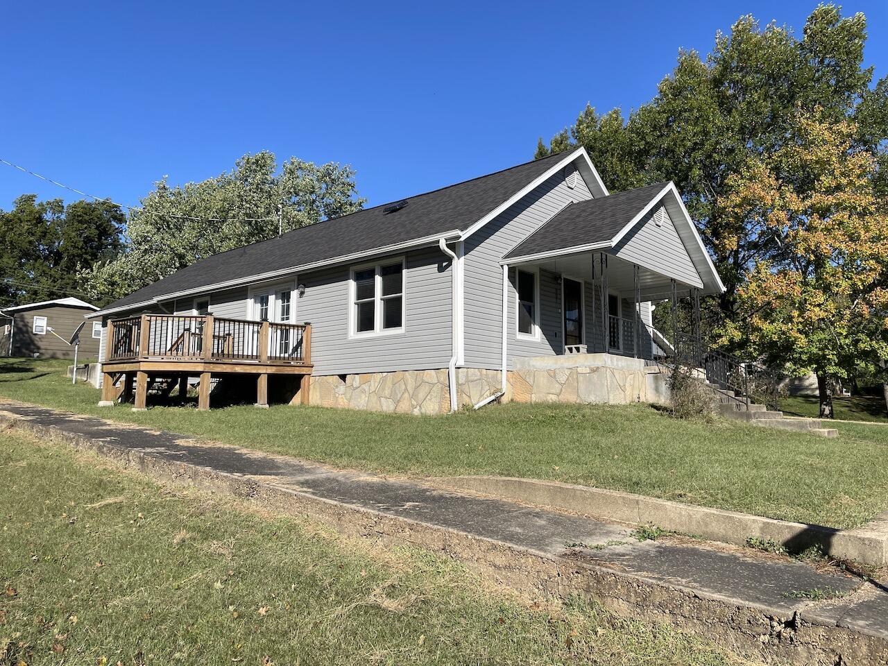 Photo 4 - Residential for sale – 801  Patton Avenue  Cabool, MO