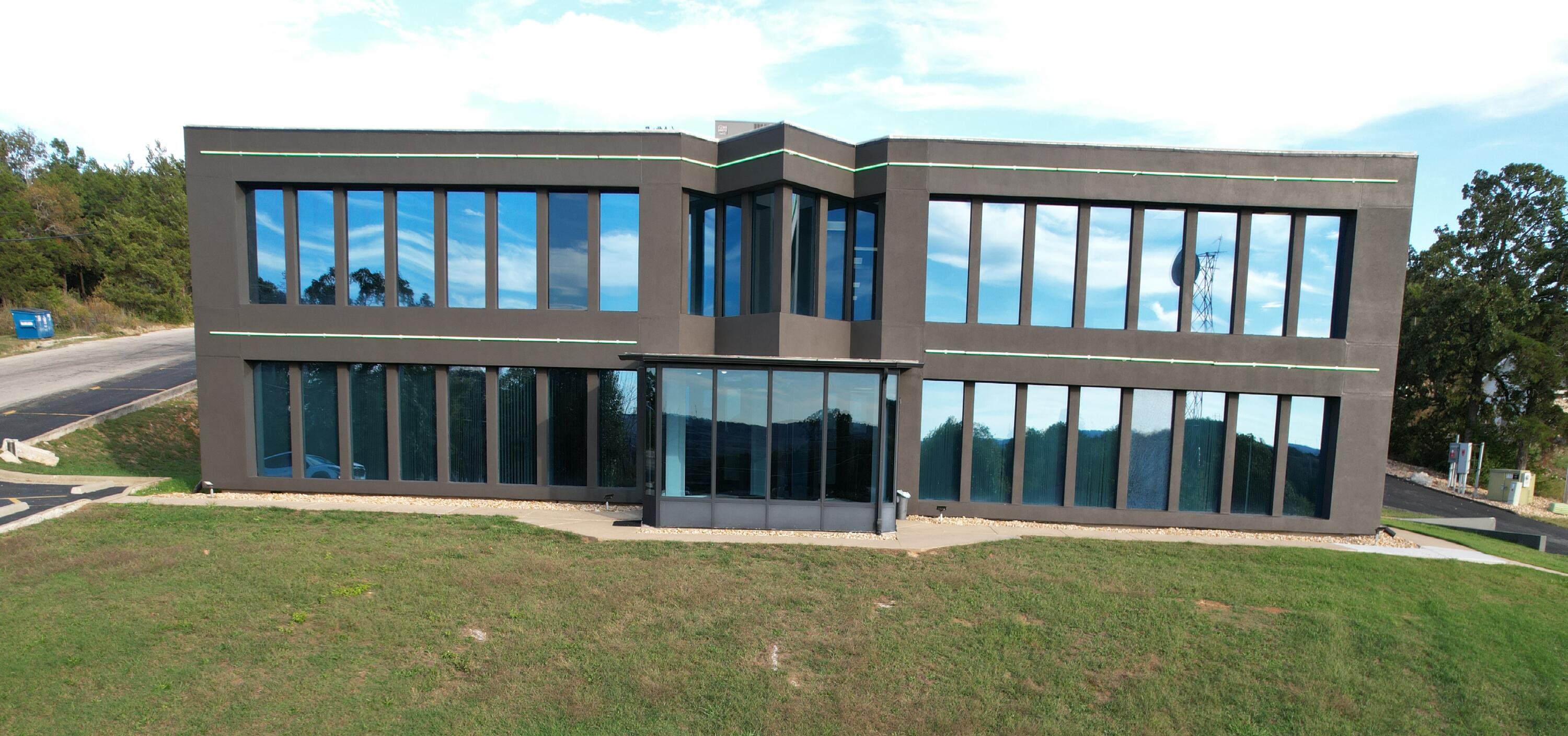 Commercial Lease for sale – 101  State Drive  Hollister, MO