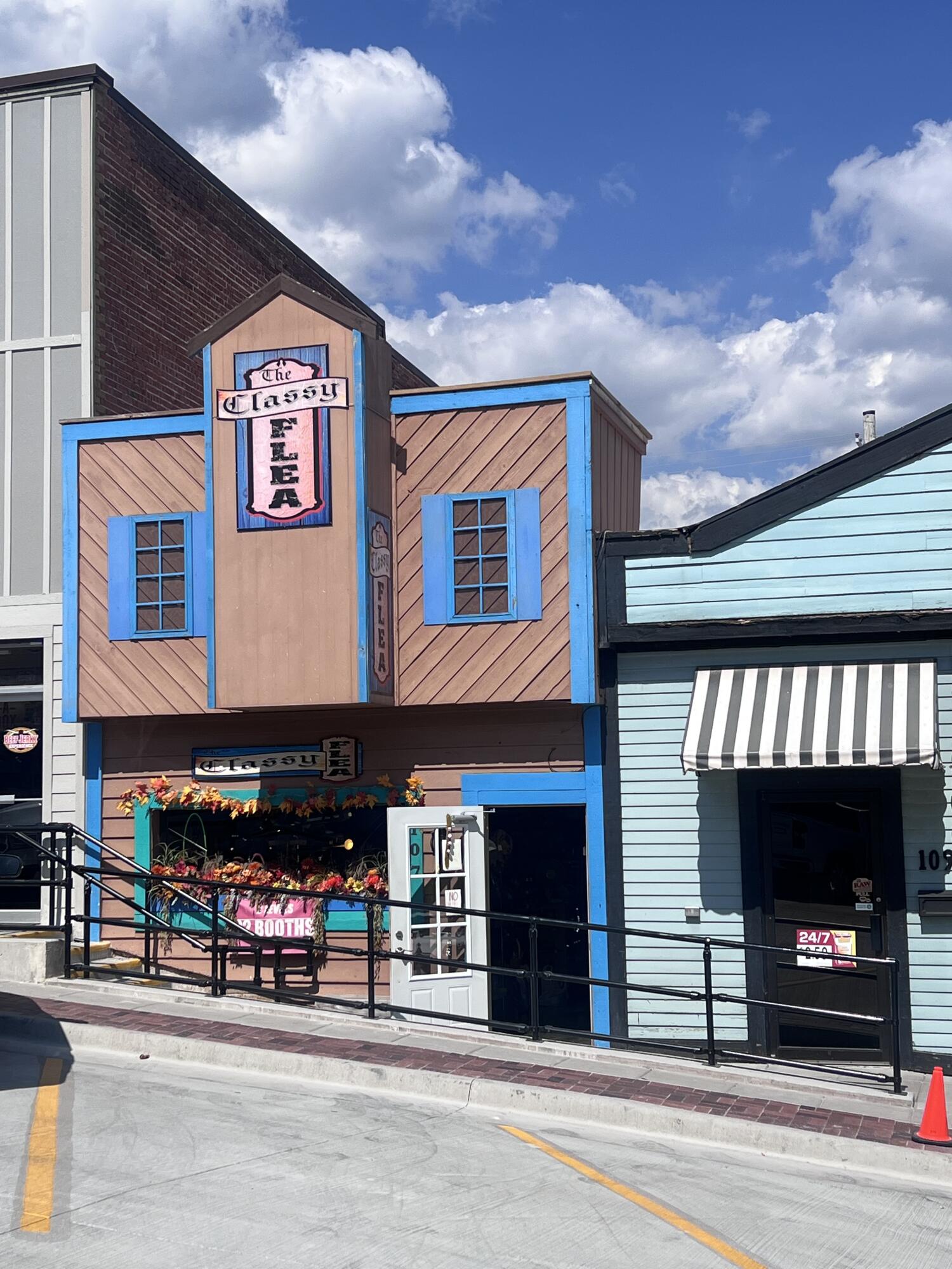 Photo 13 - Commercial Sale for sale – 107 E Main Street  Branson, MO