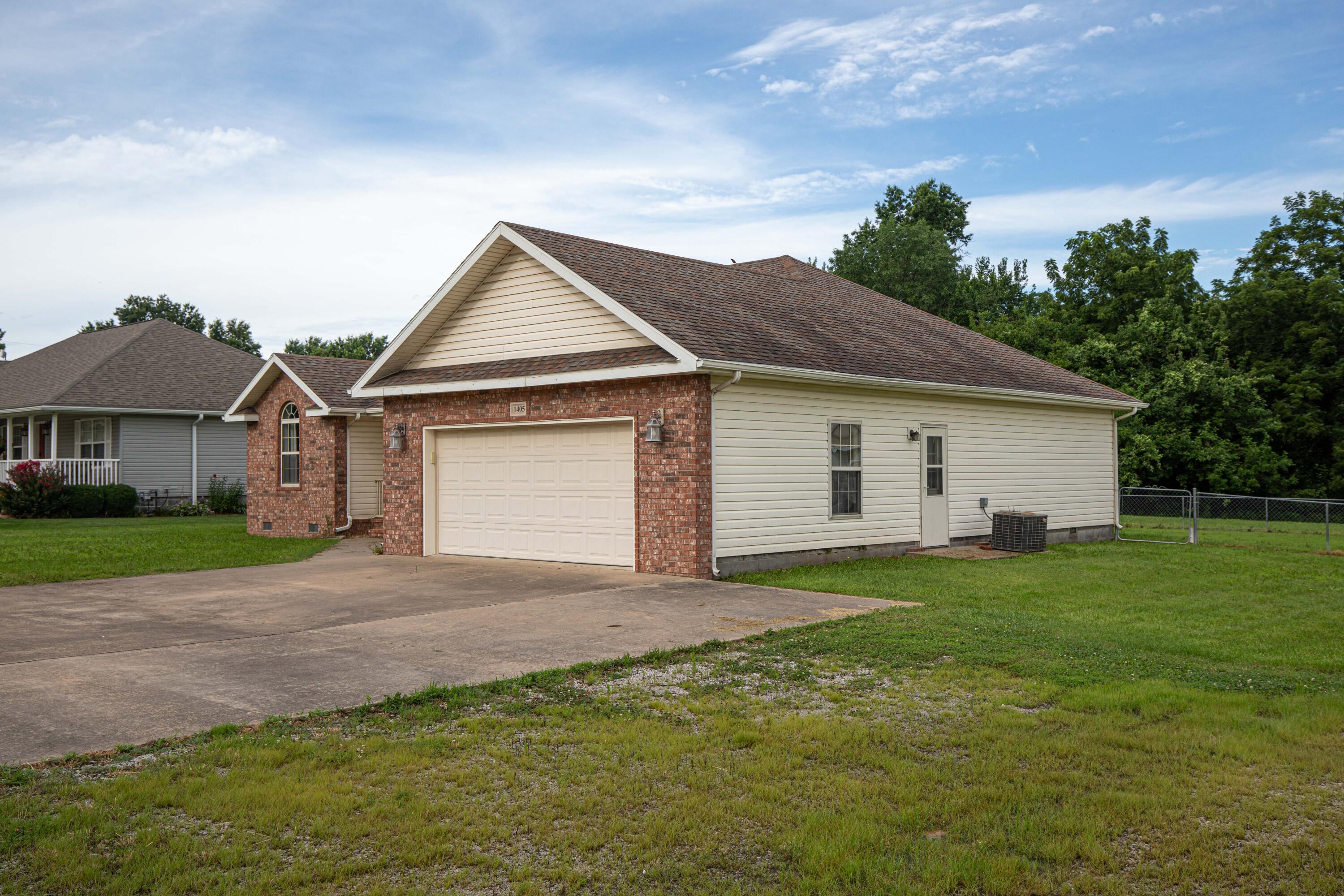 Photo 35 - Residential for sale – 1405  Hagny Street  Lamar, MO