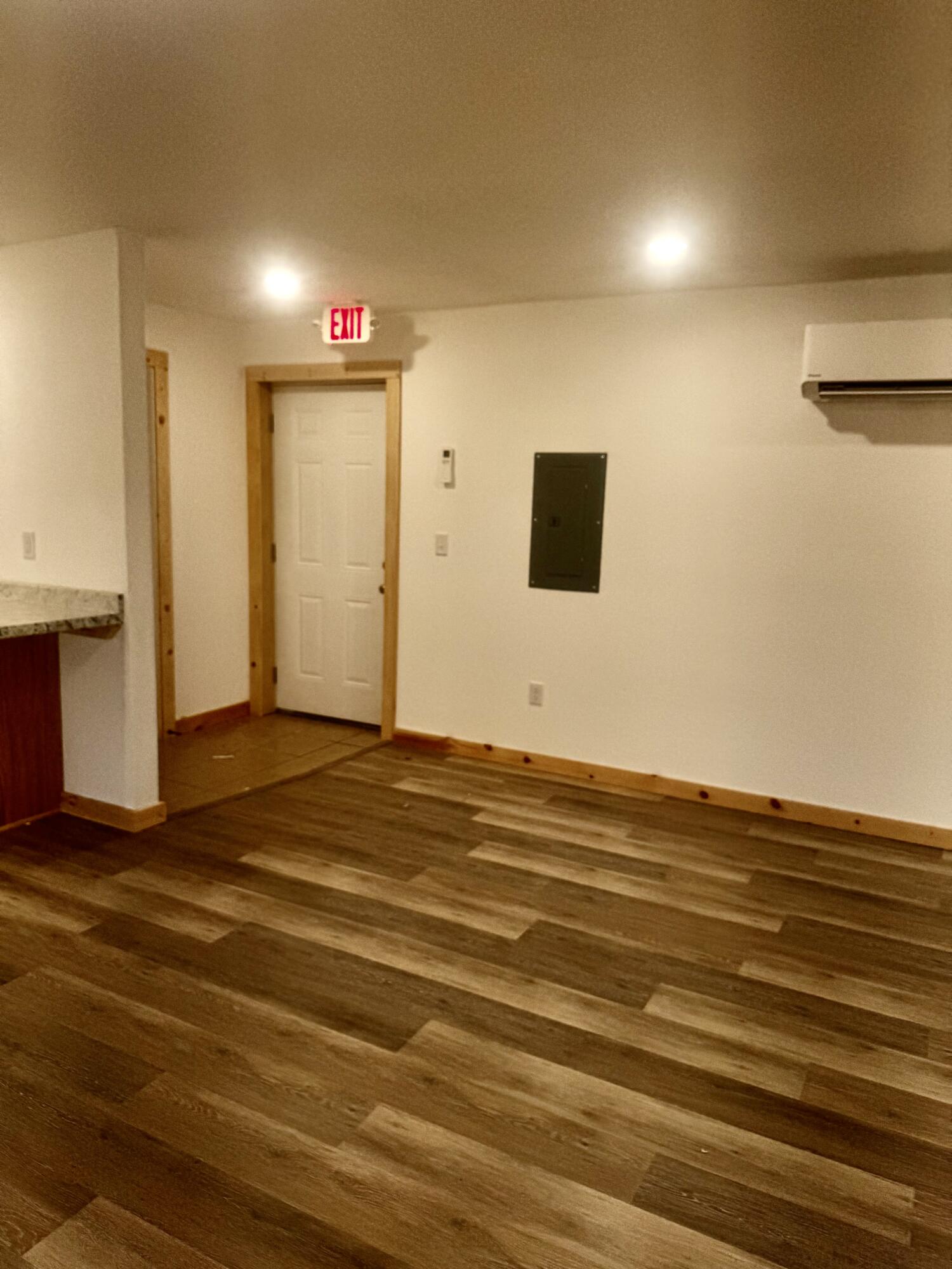 Photo 16 - Commercial Lease for sale – 9310 E State Highway 76   Branson West, MO