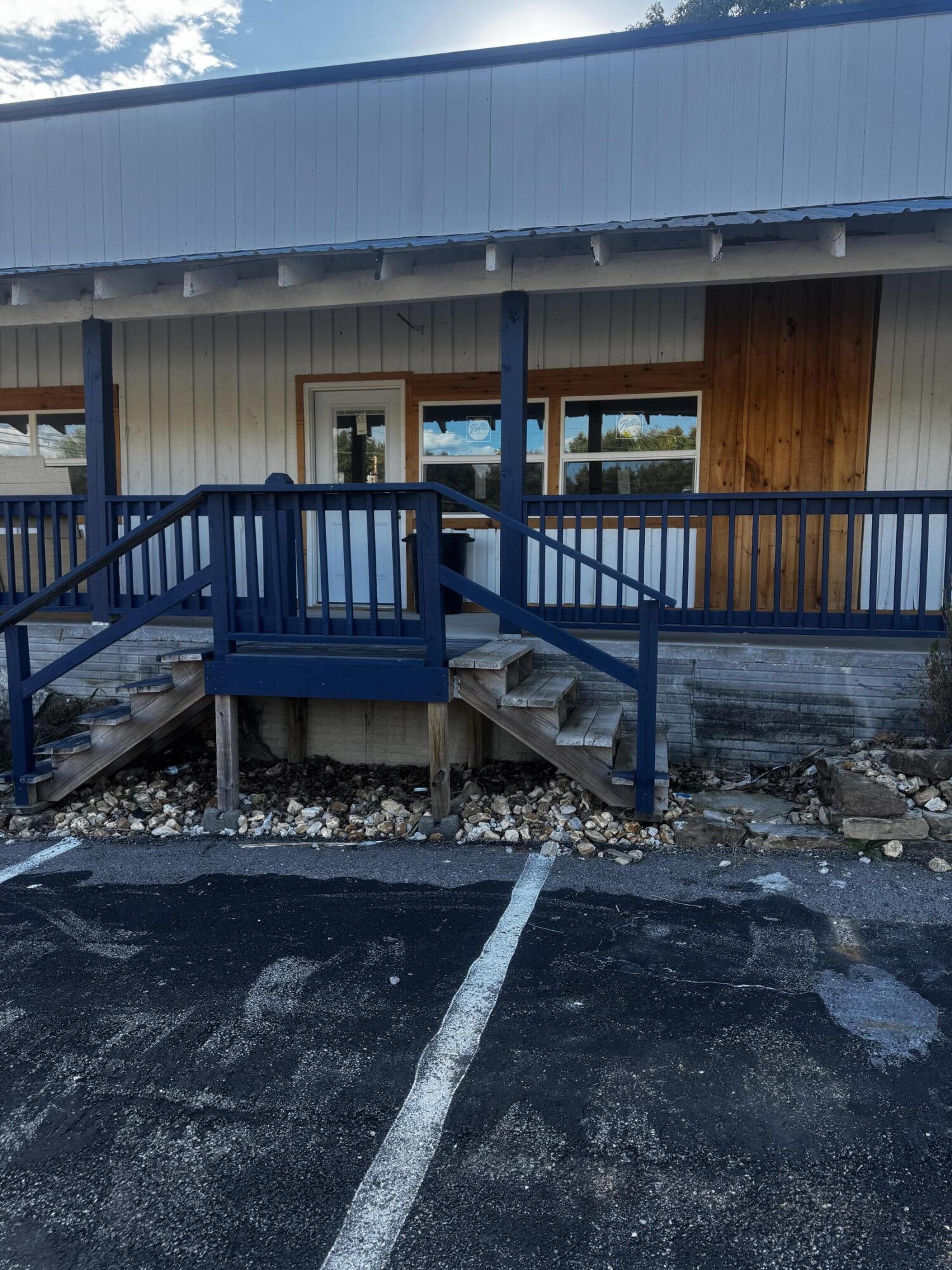 Photo 9 - Commercial Lease for sale – 9310 E State Highway 76   Branson West, MO