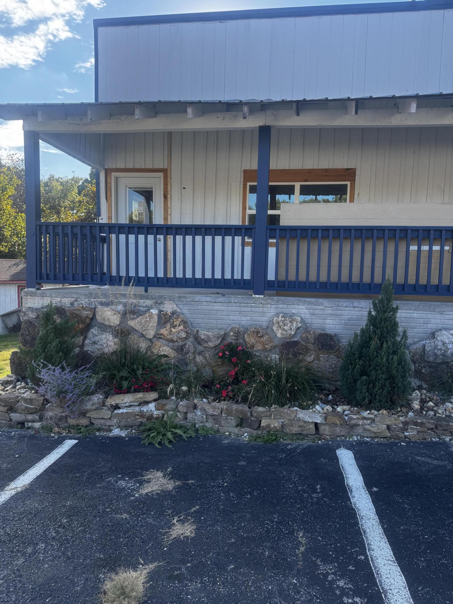Photo 11 - Commercial Lease for sale – 9310 E State Highway 76   Branson West, MO