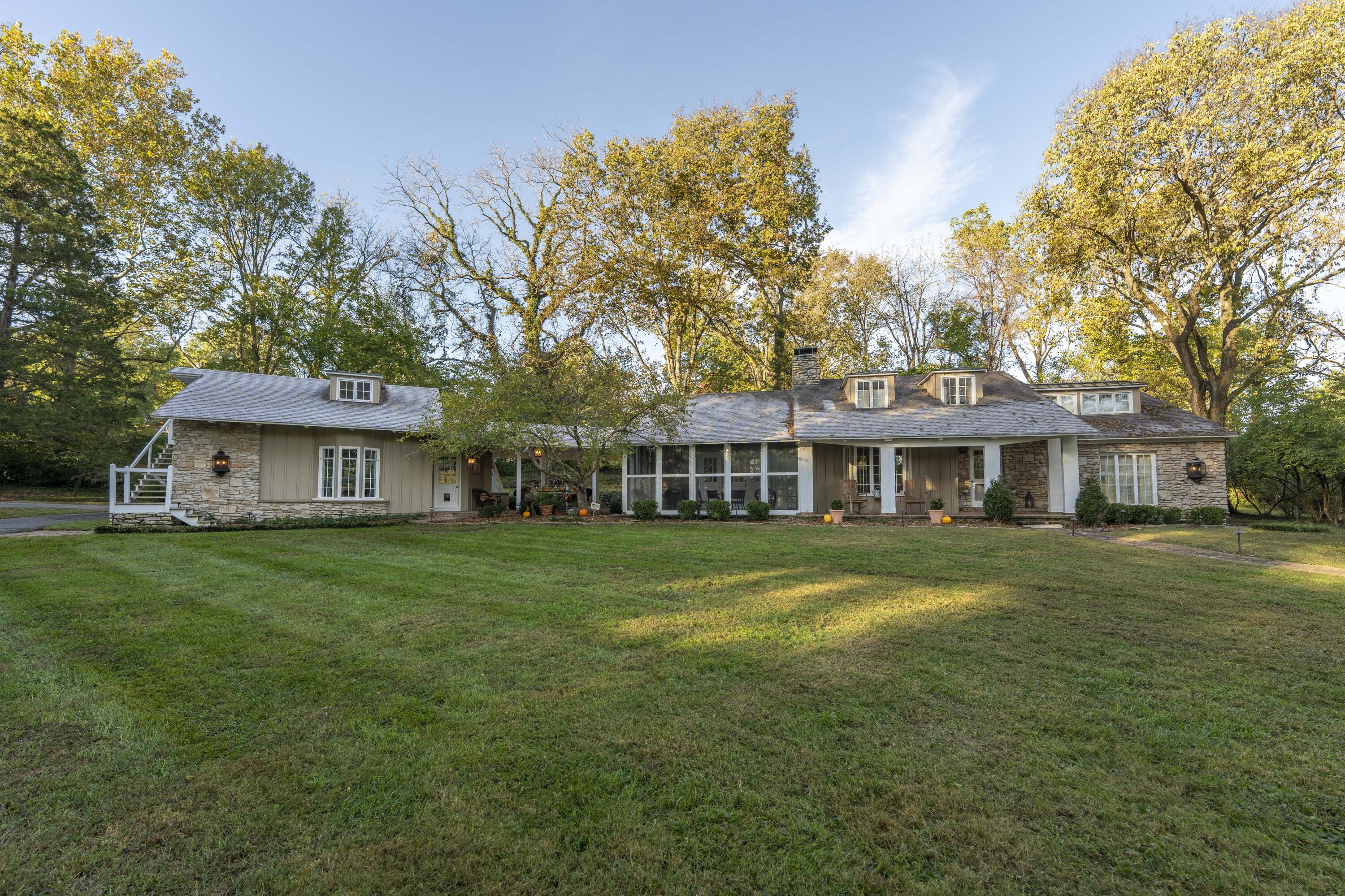 Photo 9 - Residential for sale – 2801 S Lone Pine Avenue  Springfield, MO