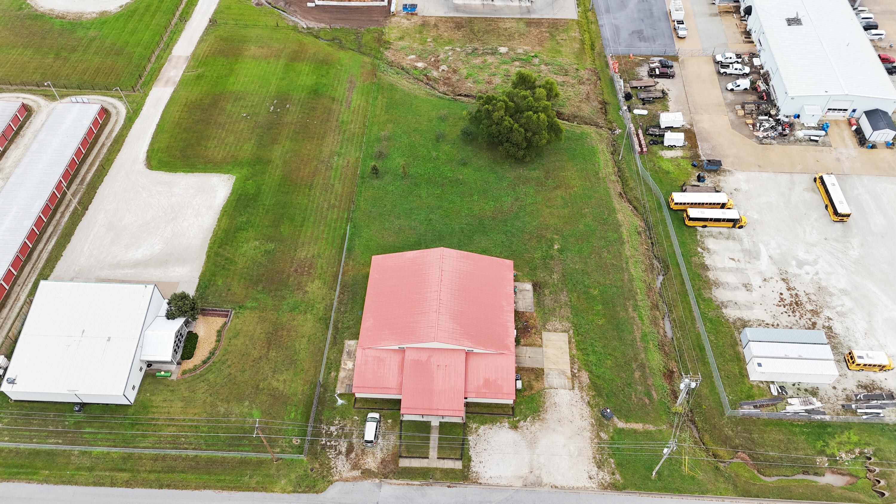Photo 6 - Commercial Sale for sale – 1306  Azalea Street  Buffalo, MO