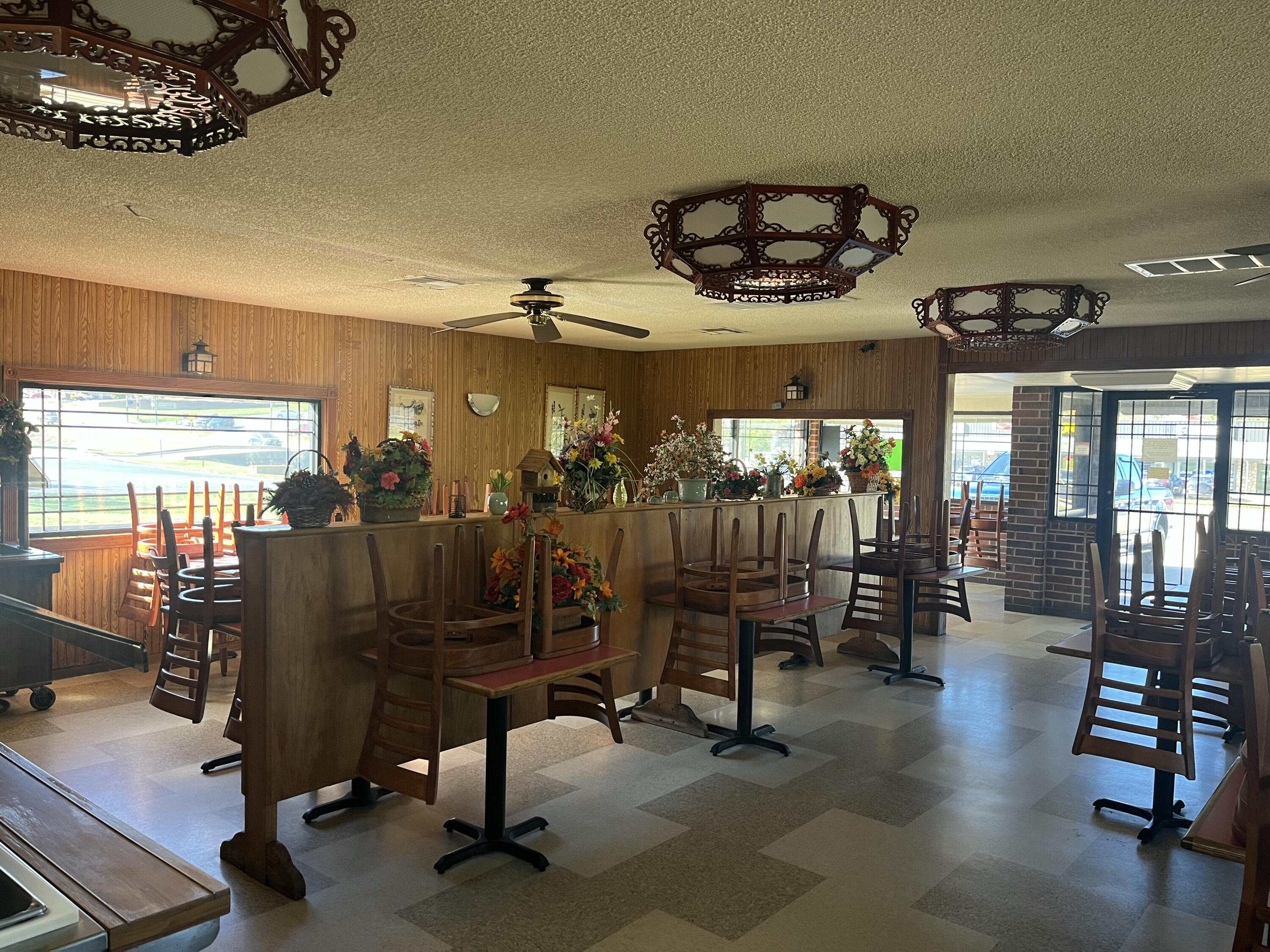 Photo 8 - Commercial Sale for sale – 924 N Main Street  Mountain Grove, MO