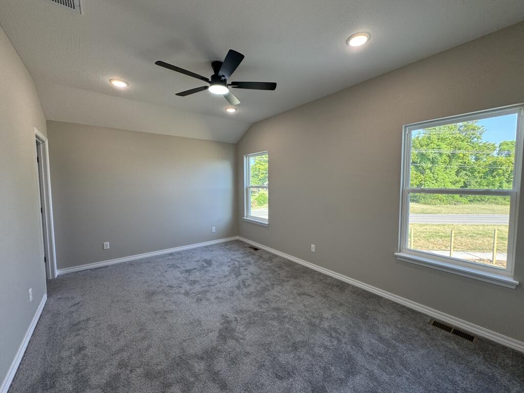 Photo 4 - Residential for sale – 1401 S Barnard Way  Republic, MO