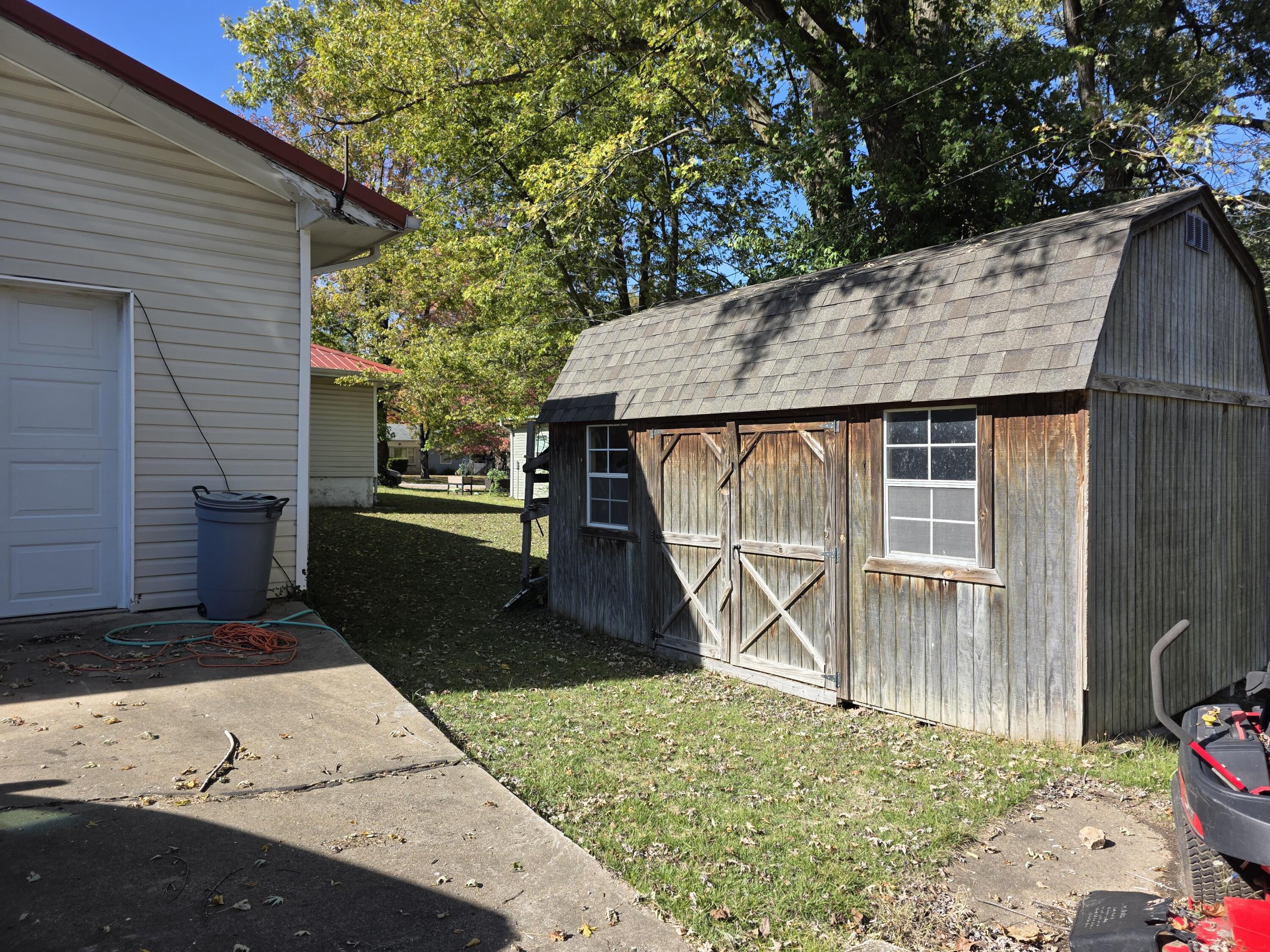 Photo 5 - Residential for sale – 312 S Oak Avenue  Aurora, MO