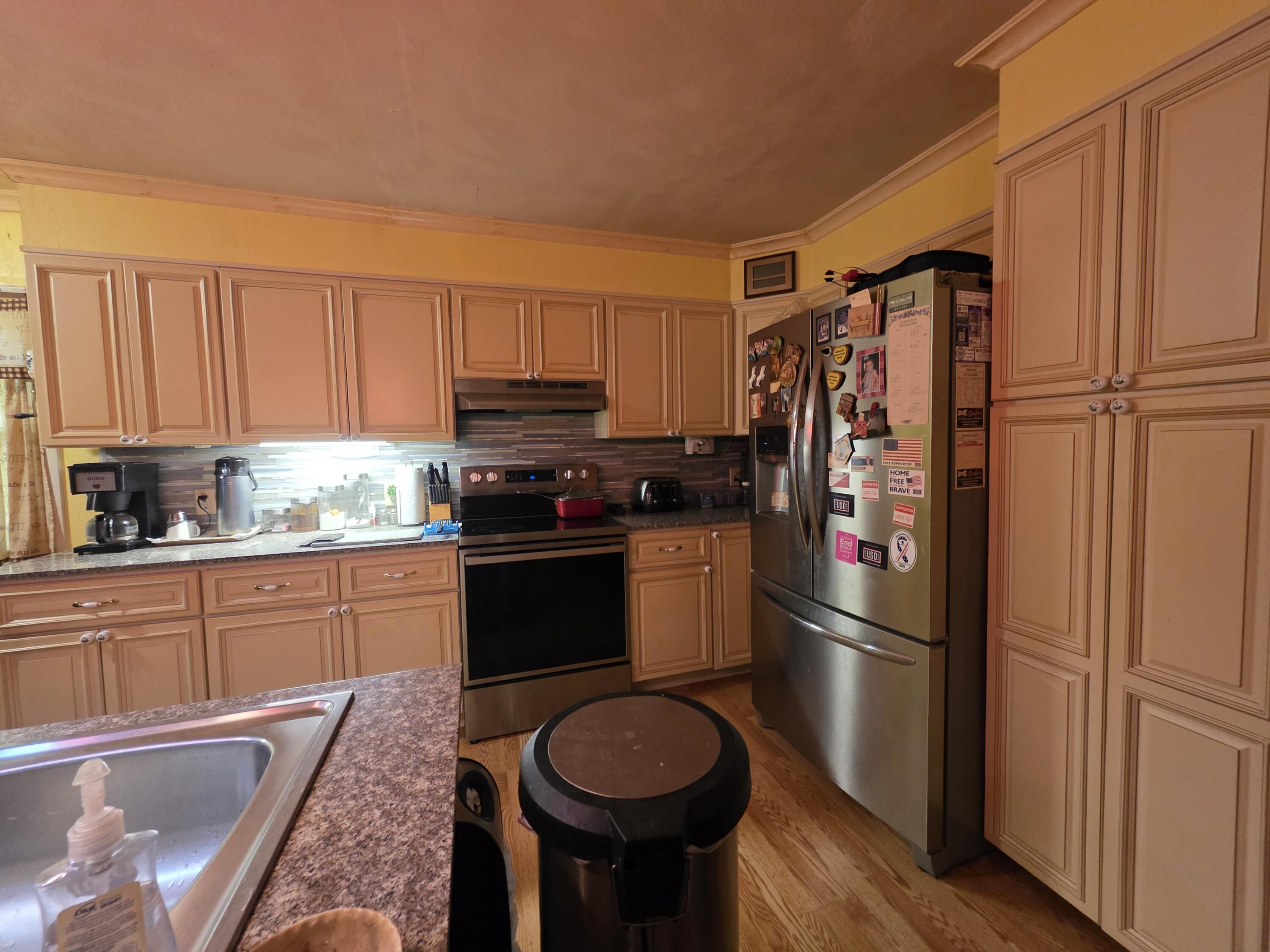 Photo 9 - Residential for sale – 312 S Oak Avenue  Aurora, MO