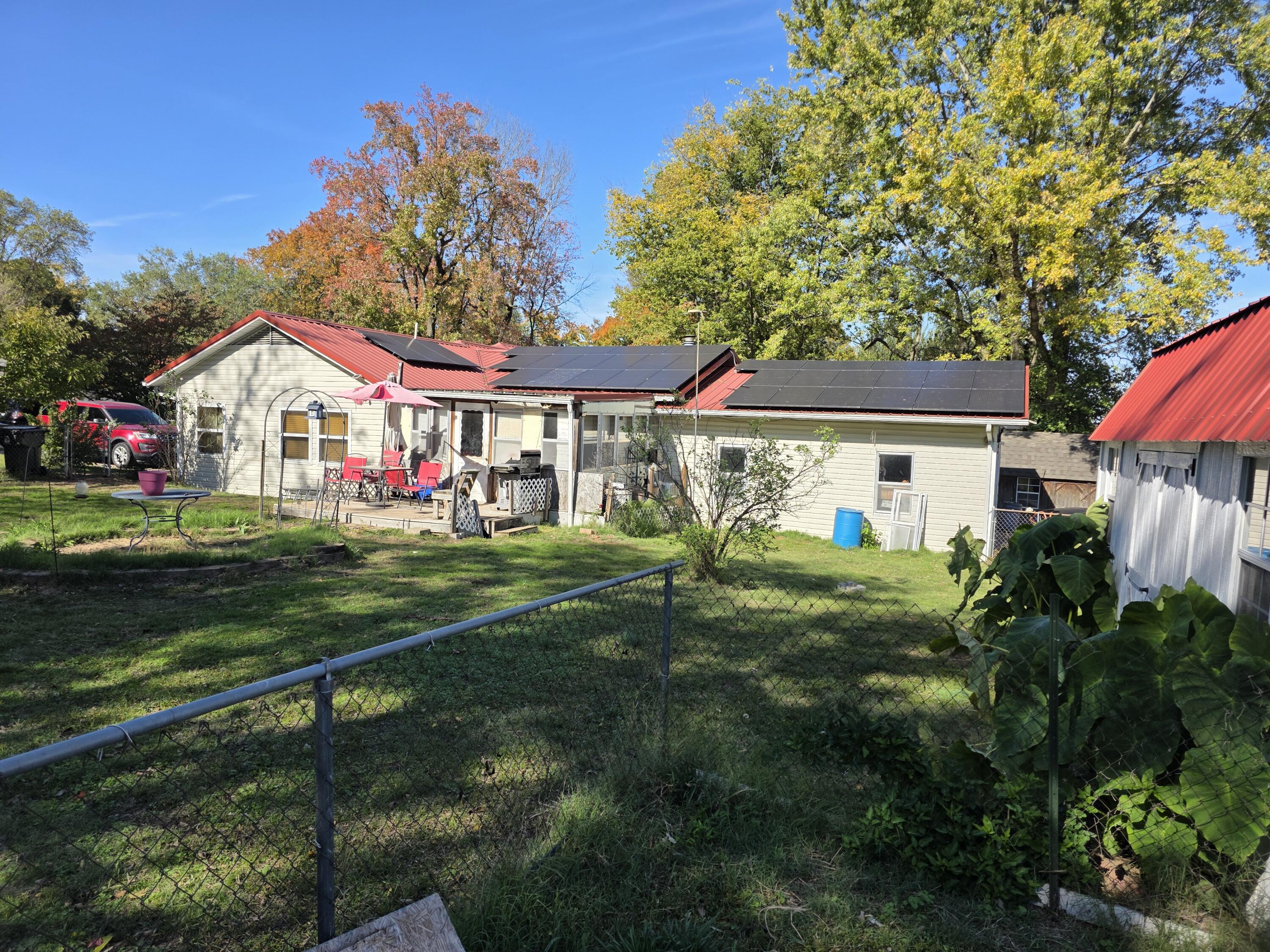 Photo 3 - Residential for sale – 312 S Oak Avenue  Aurora, MO