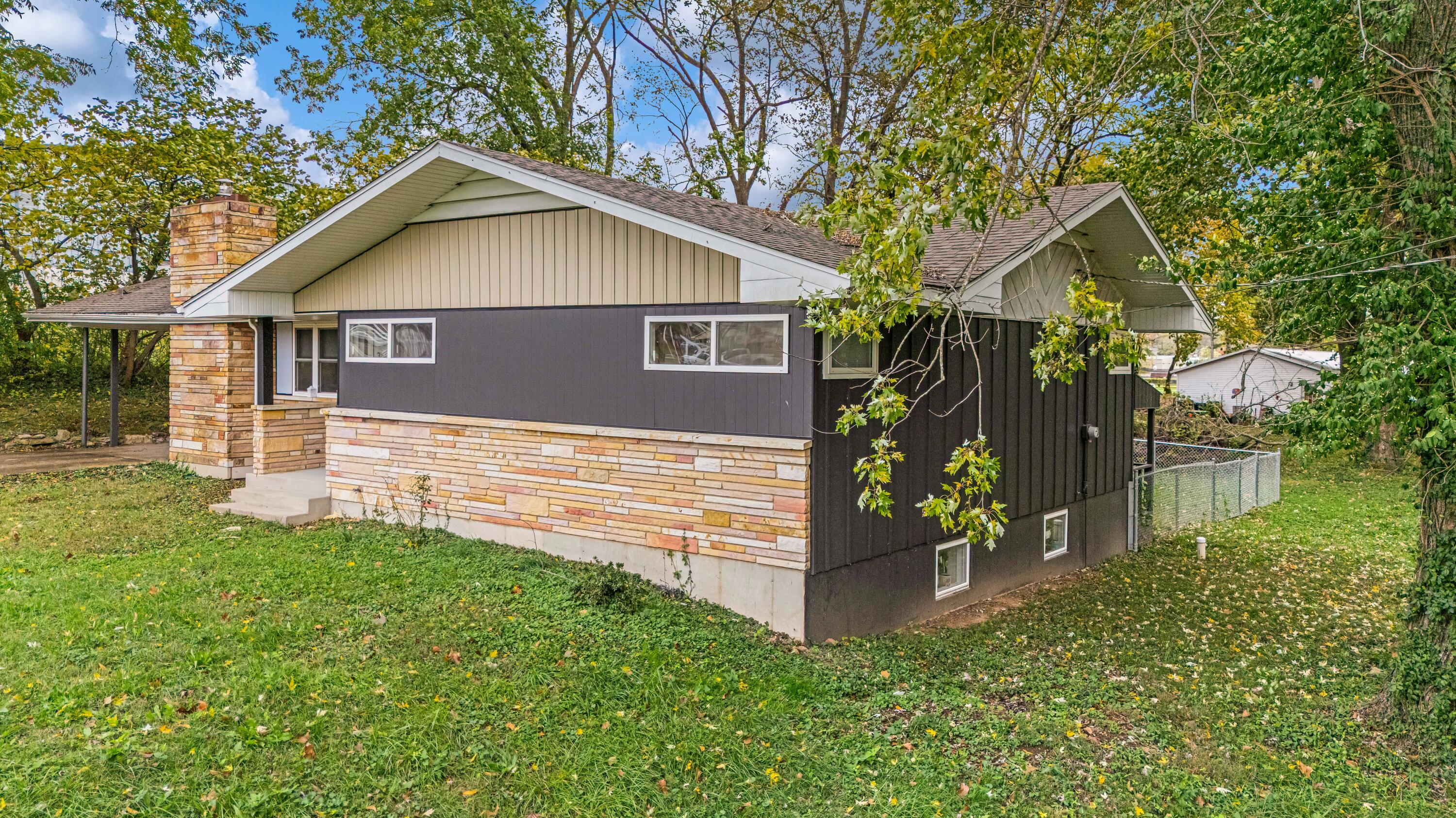 Photo 39 - Residential for sale – 350 E Olden   West Plains, MO