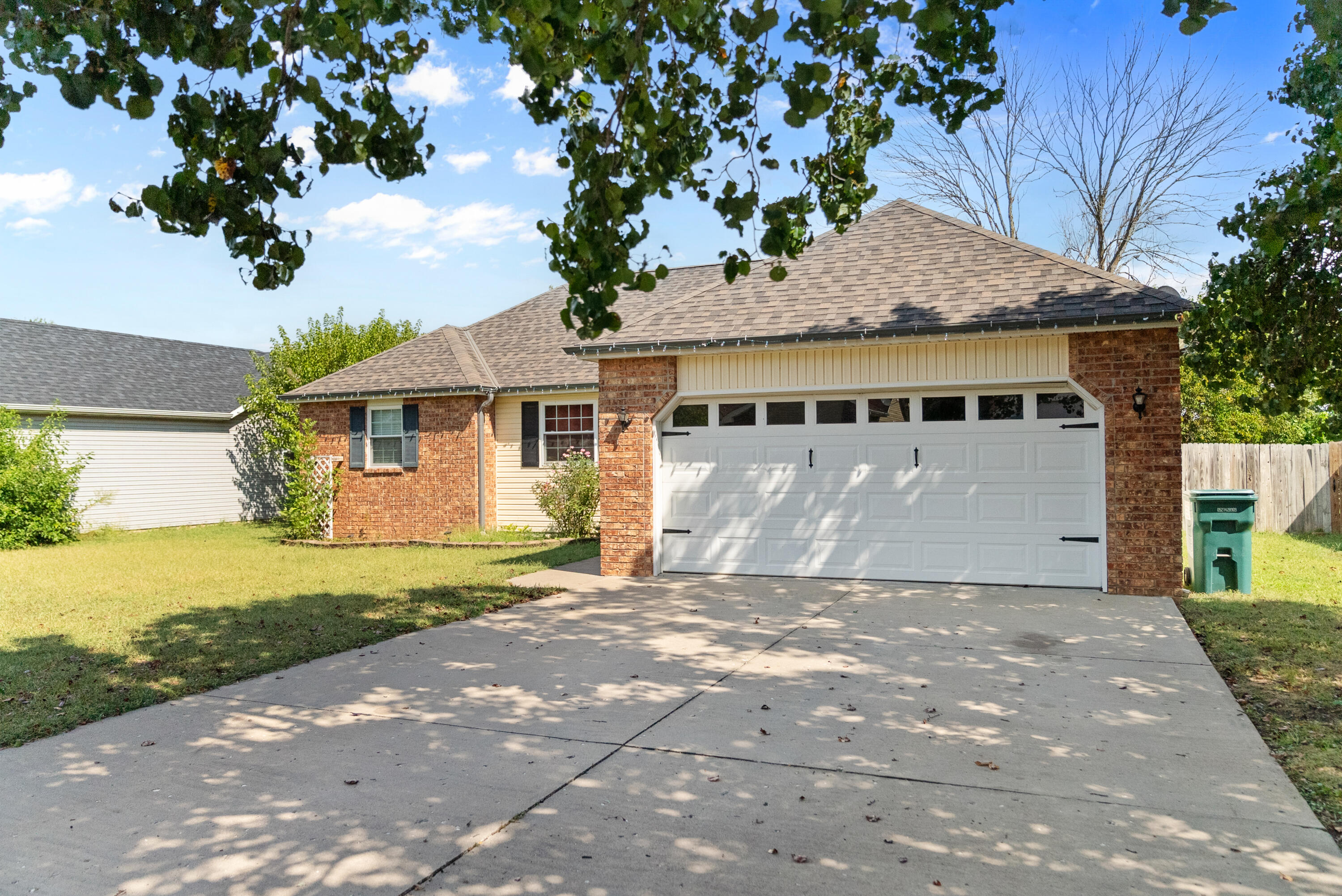 Photo 2 - Residential for sale – 2790 S Hartford Avenue  Bolivar, MO