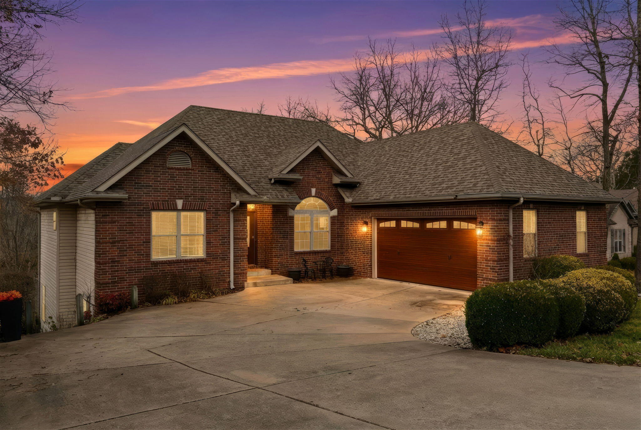 Photo 8 - Residential for sale – 852  Silvercliff Way  Branson West, MO