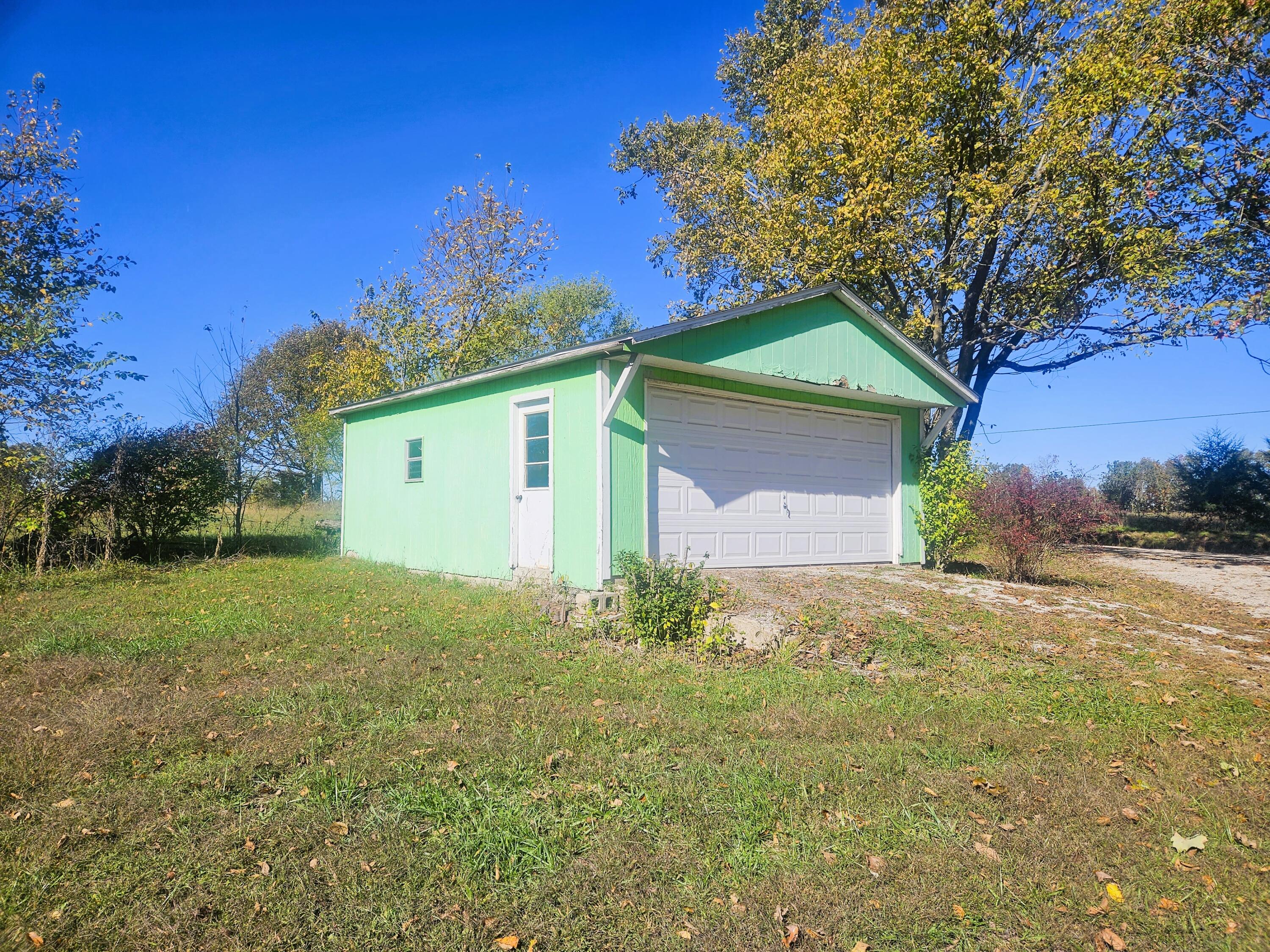 Photo 6 - Residential for sale – 41594  Bass Road  Falcon, MO