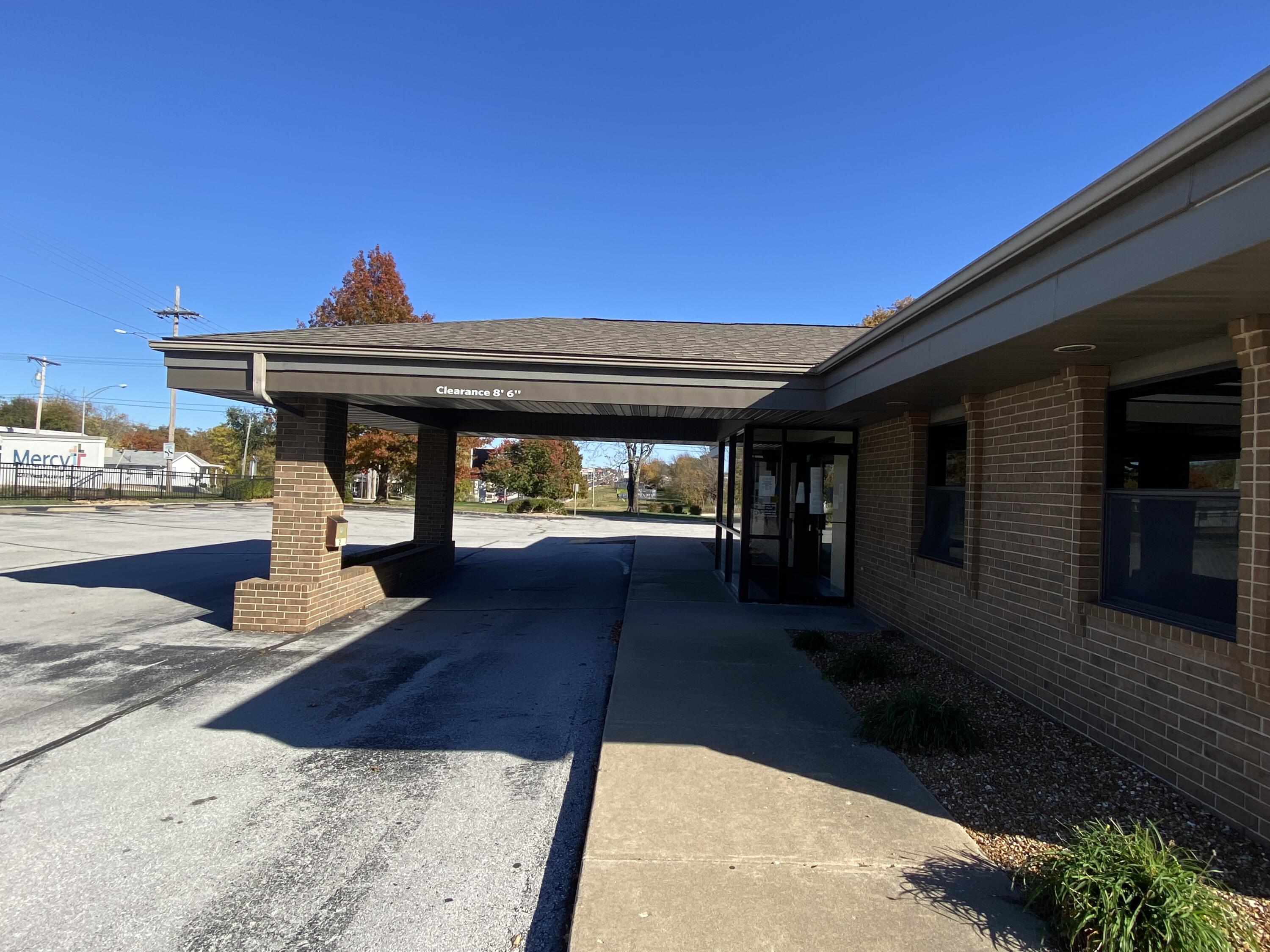 Photo 3 - Commercial Sale for sale – 2212 W Kearney Street  Springfield, MO