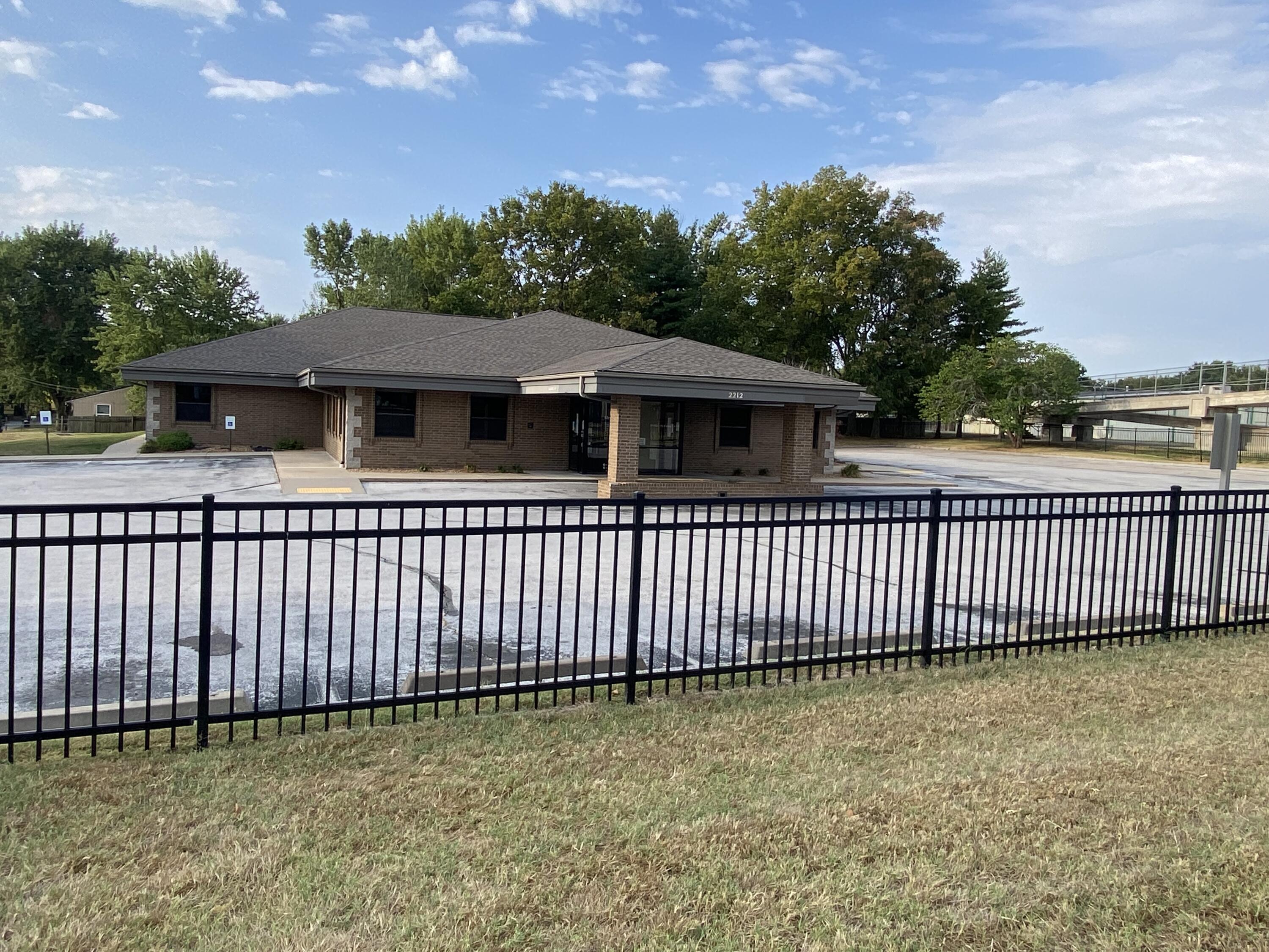 Photo 5 - Commercial Sale for sale – 2212 W Kearney Street  Springfield, MO
