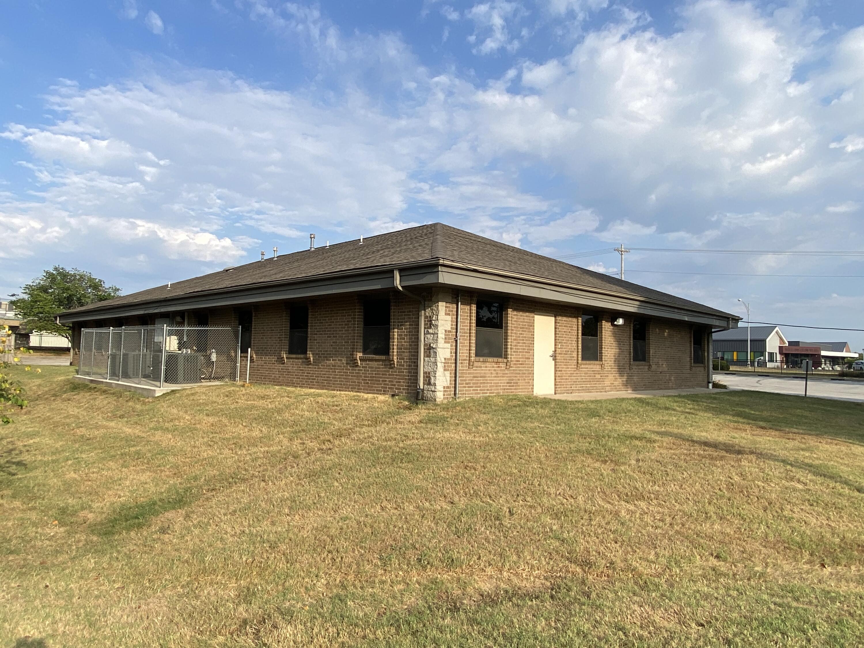 Photo 35 - Commercial Sale for sale – 2212 W Kearney Street  Springfield, MO