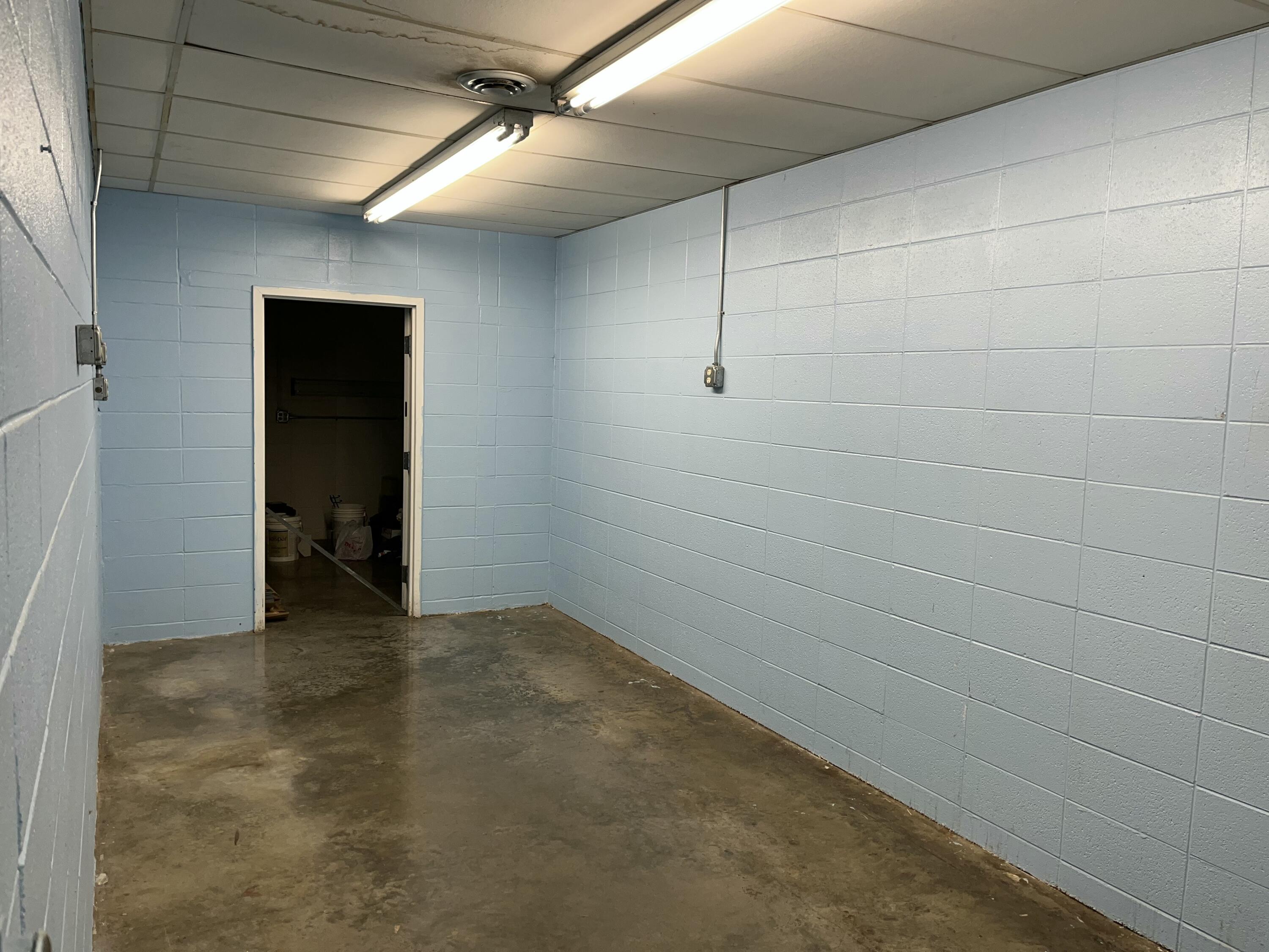 Photo 2 - Commercial Sale for sale – 1332 W Sunshine Street  Springfield, MO