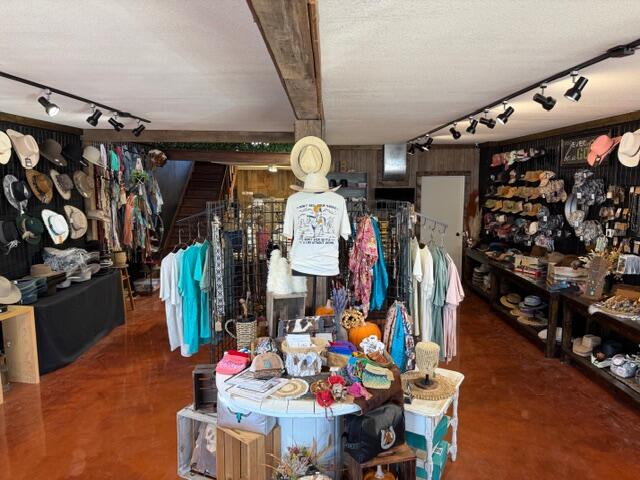 Photo 6 - Commercial Sale for sale – 110 N Oak   Mountain View, MO