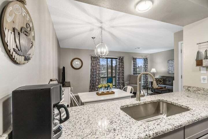 Photo 8 - Residential for sale – 148  Lake Club Road  Branson, MO