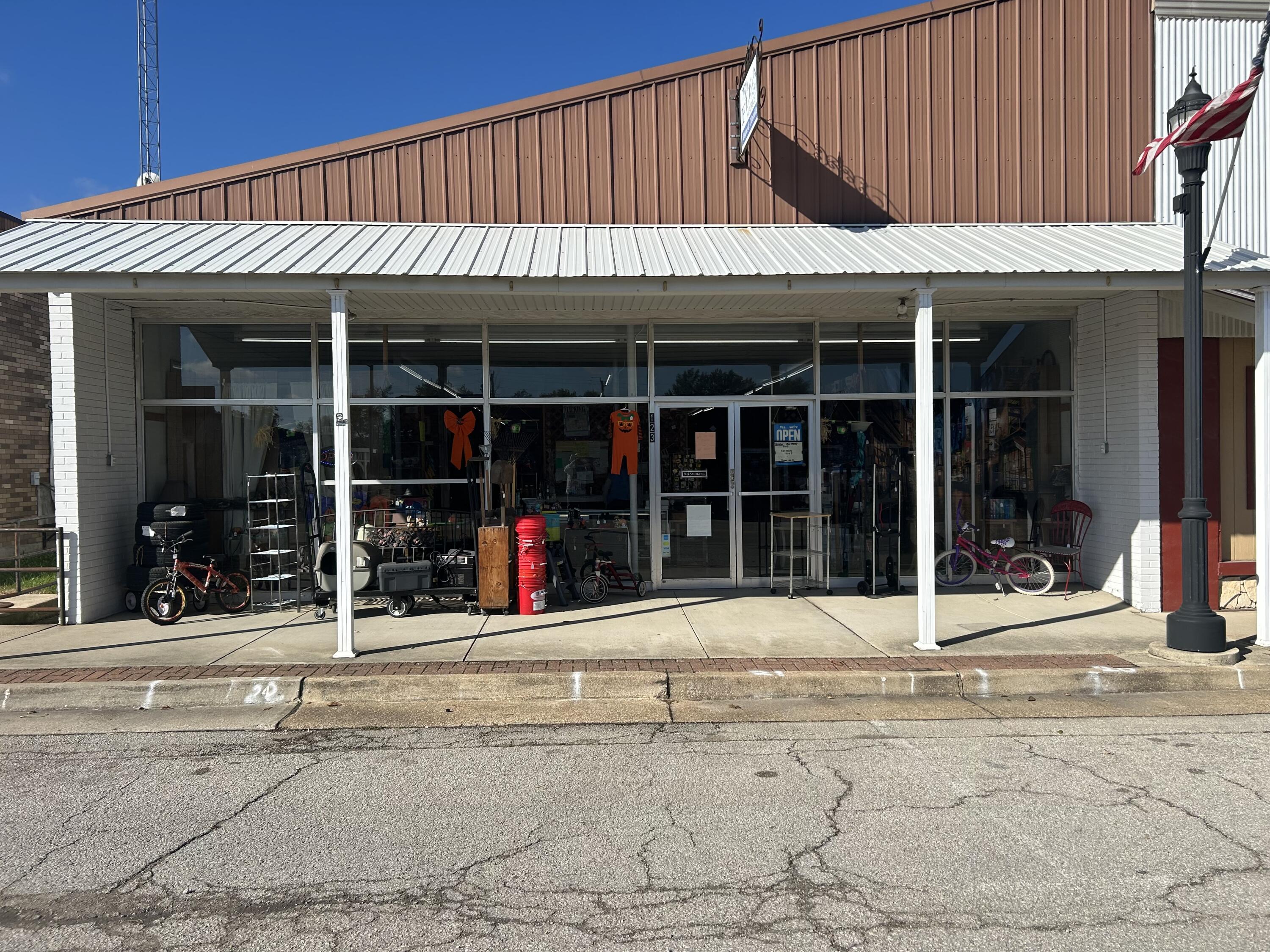 Commercial Sale for sale – 123 S Main Street  Licking, MO