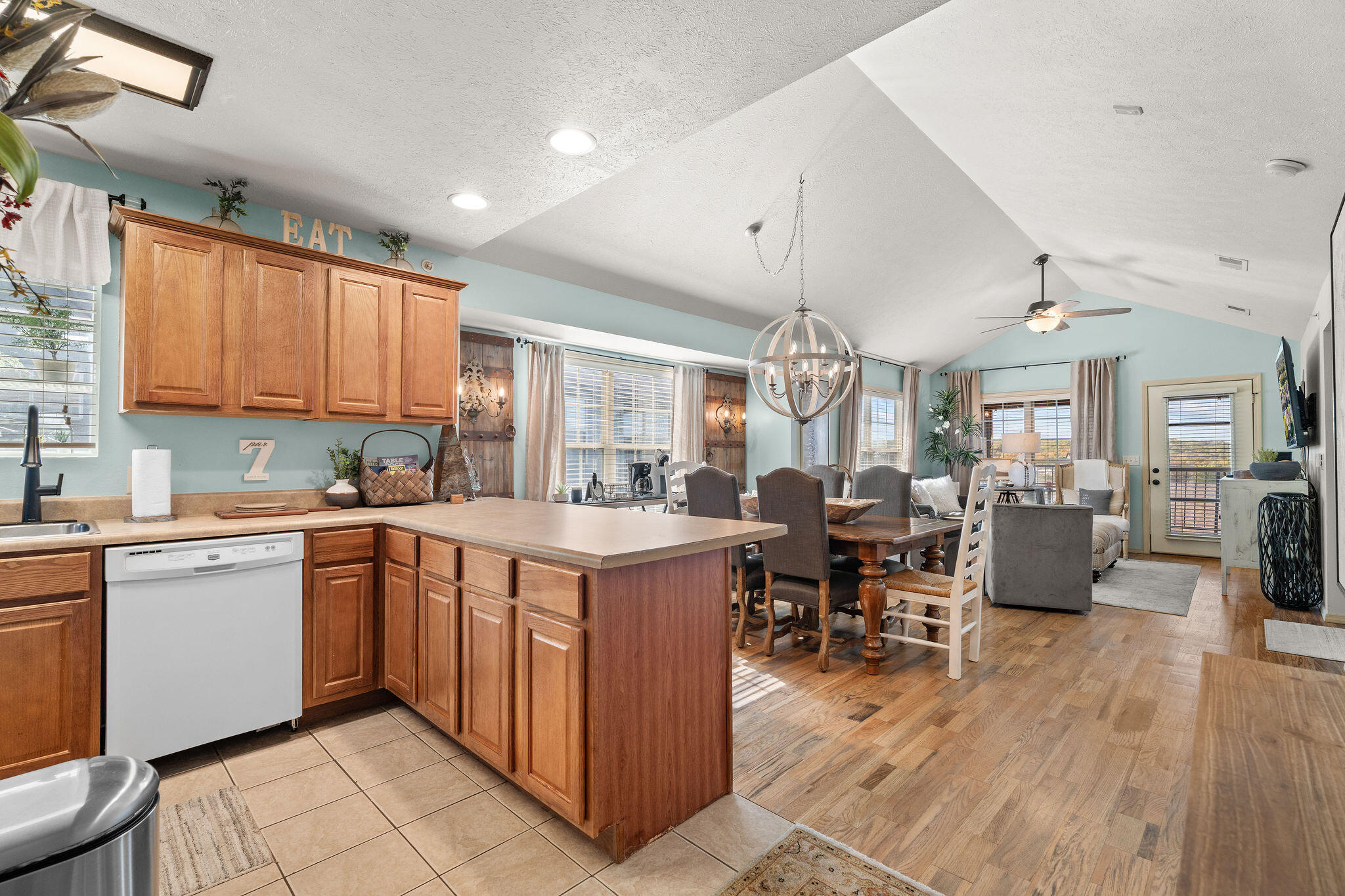 Photo 5 - Residential for sale – 7  Par Lane  Branson West, MO