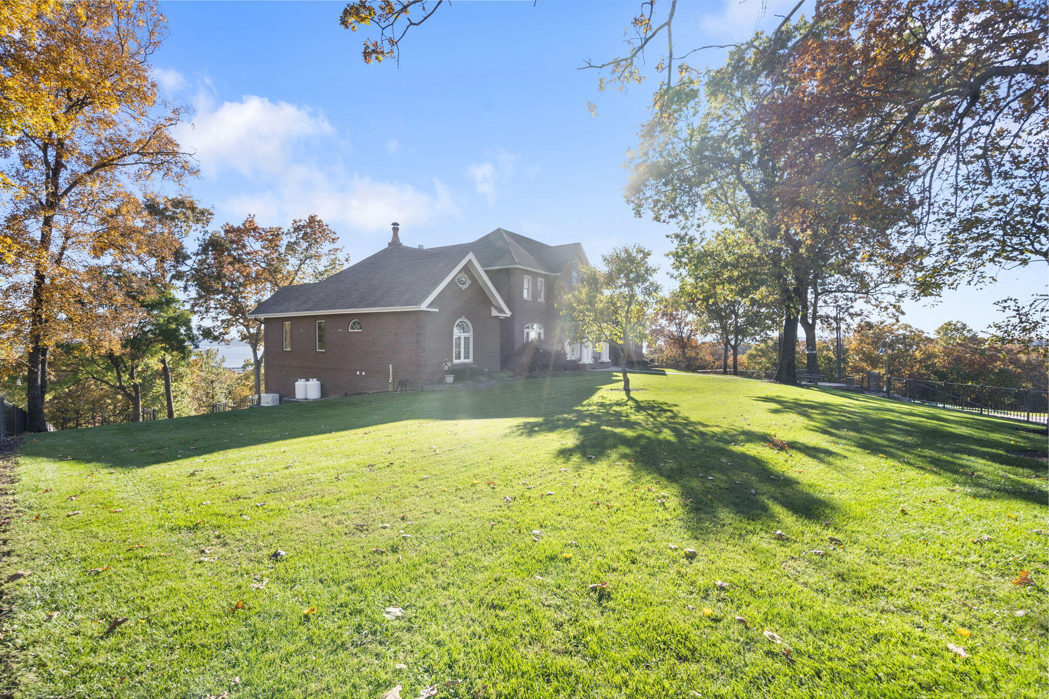Photo 4 - Residential for sale – 229  Grand Pointe   Branson, MO
