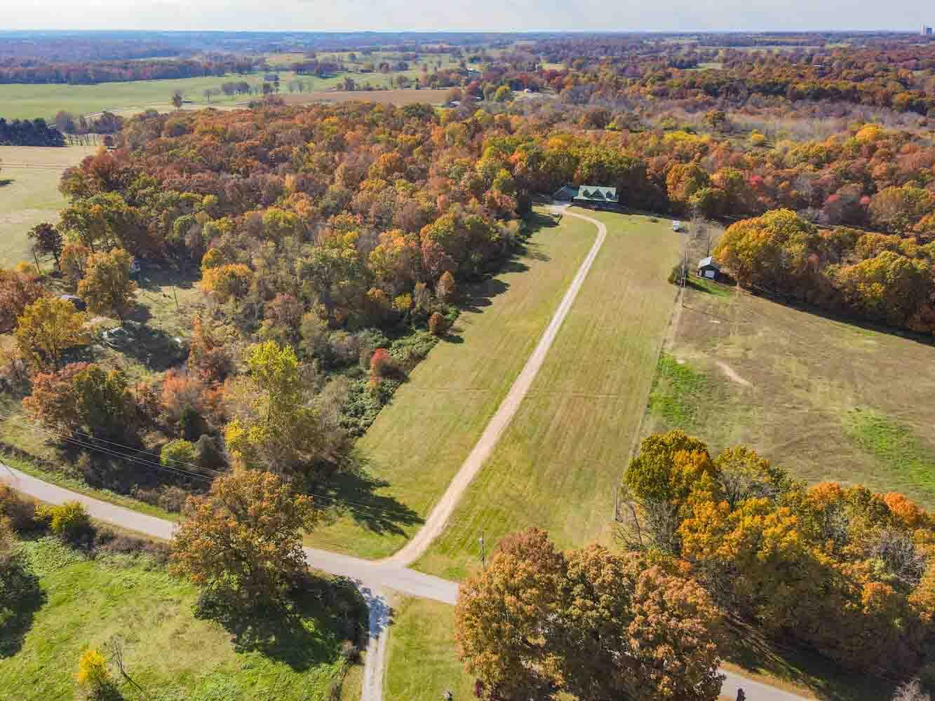 Photo 48 - Residential for sale – 13915  Farm Road 1115   Cassville, MO