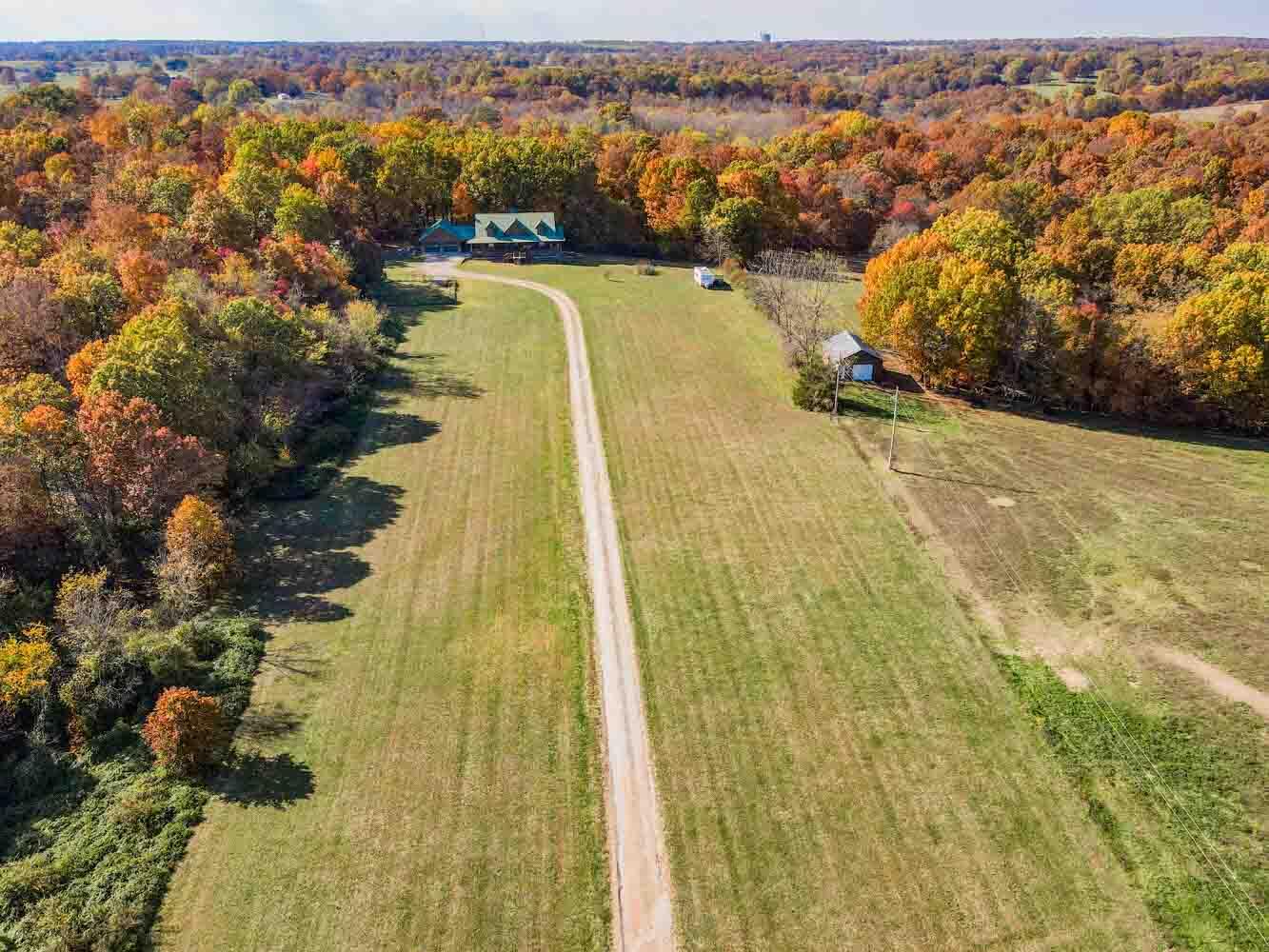 Photo 47 - Residential for sale – 13915  Farm Road 1115   Cassville, MO