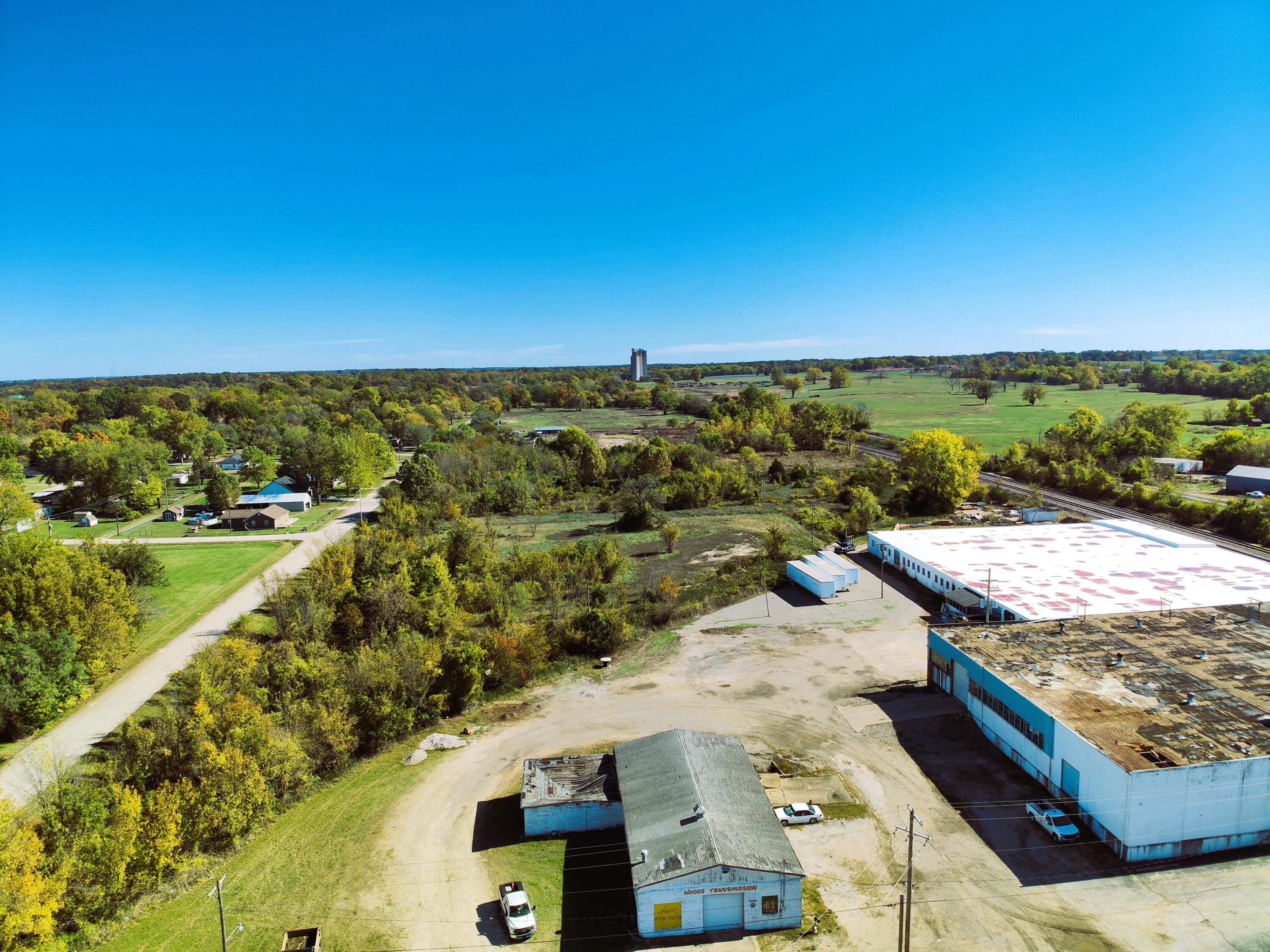 Photo 3 - Land for sale – 000  Crescent Street  Aurora, MO