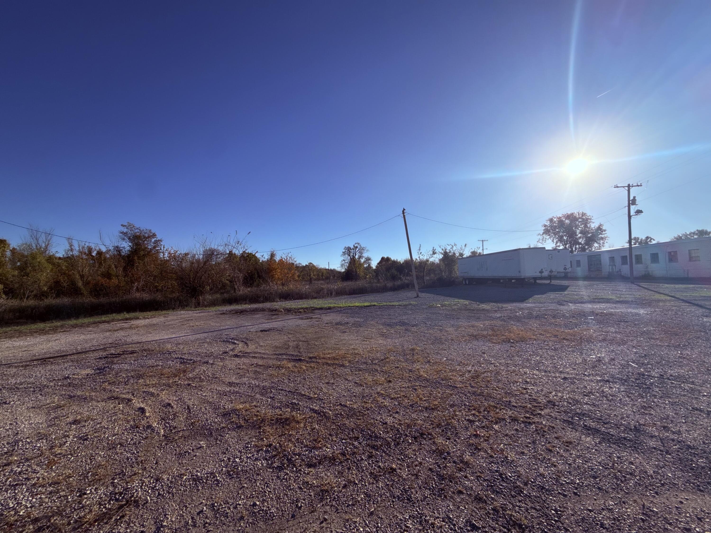 Photo 9 - Land for sale – 000  Crescent Street  Aurora, MO